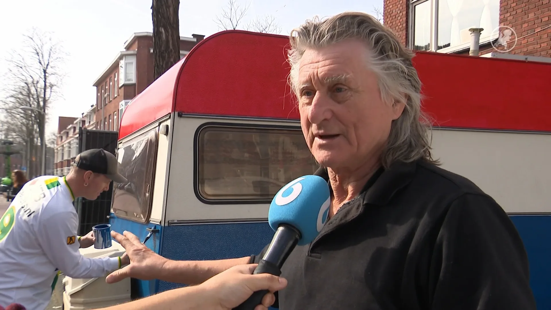 Haagse Oranjestraat al bijna klaar voor aankomend WK