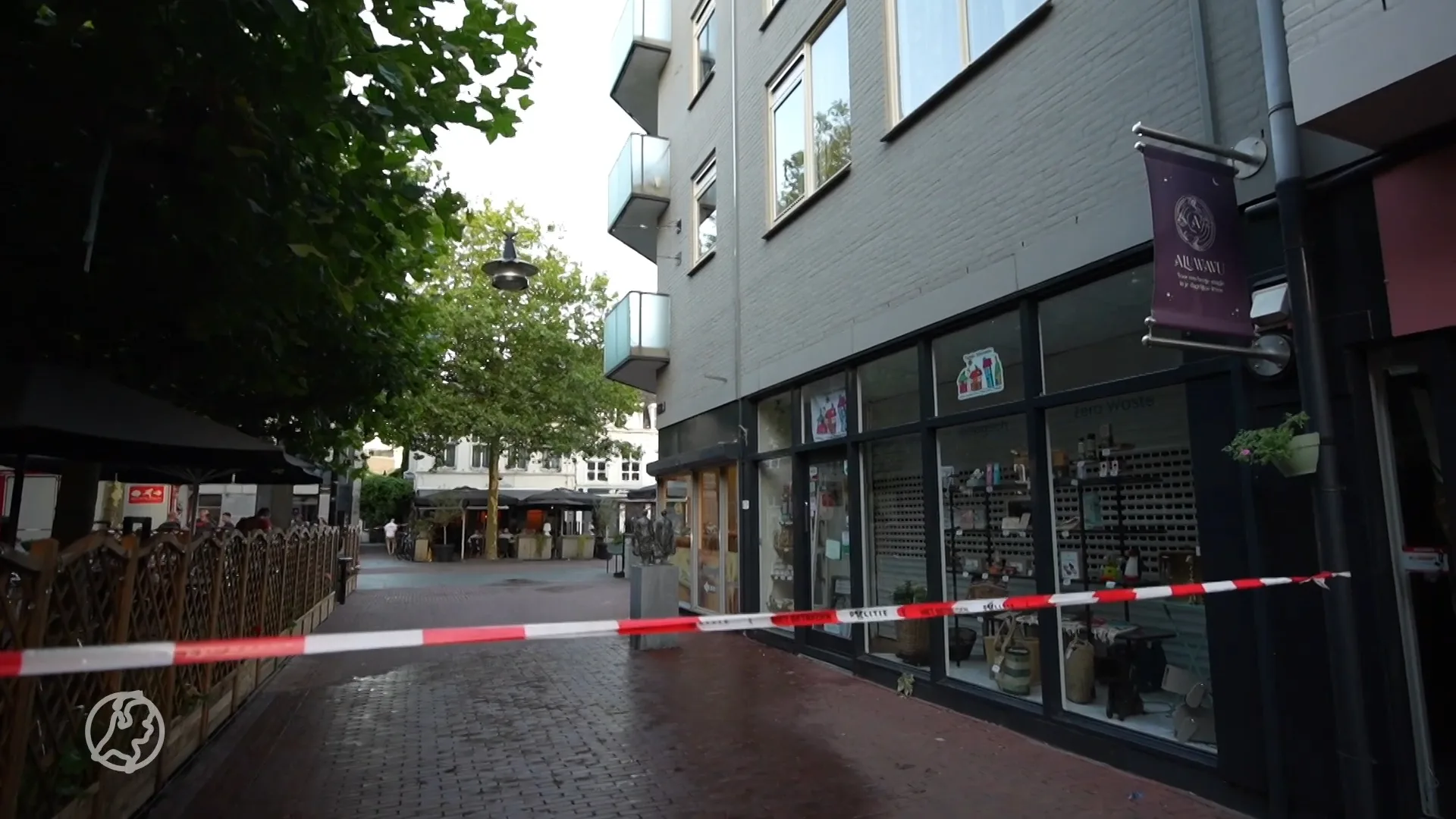 Baby zwaargewond na val uit raam in centrum van Helmond