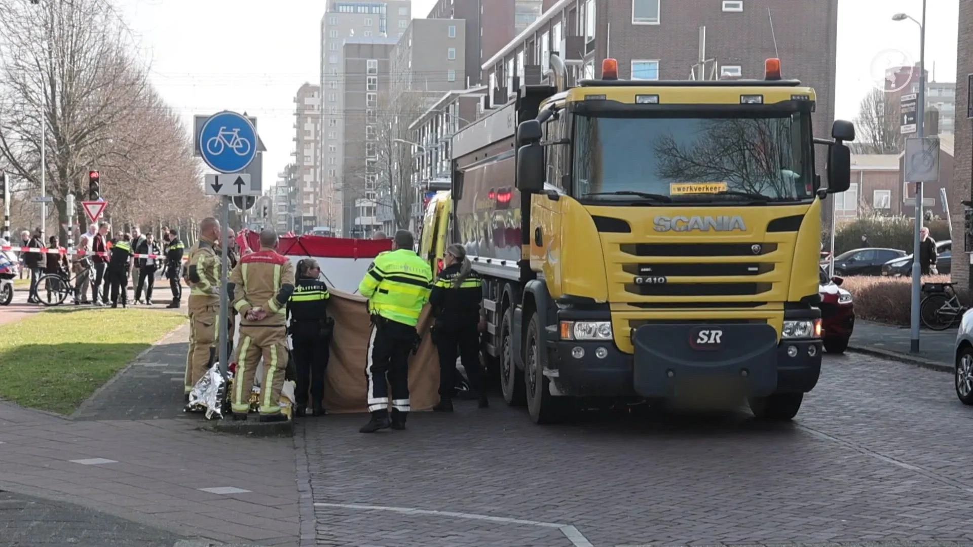 Fietsster (58) overleden na ongeluk met vrachtwagen in Voorburg