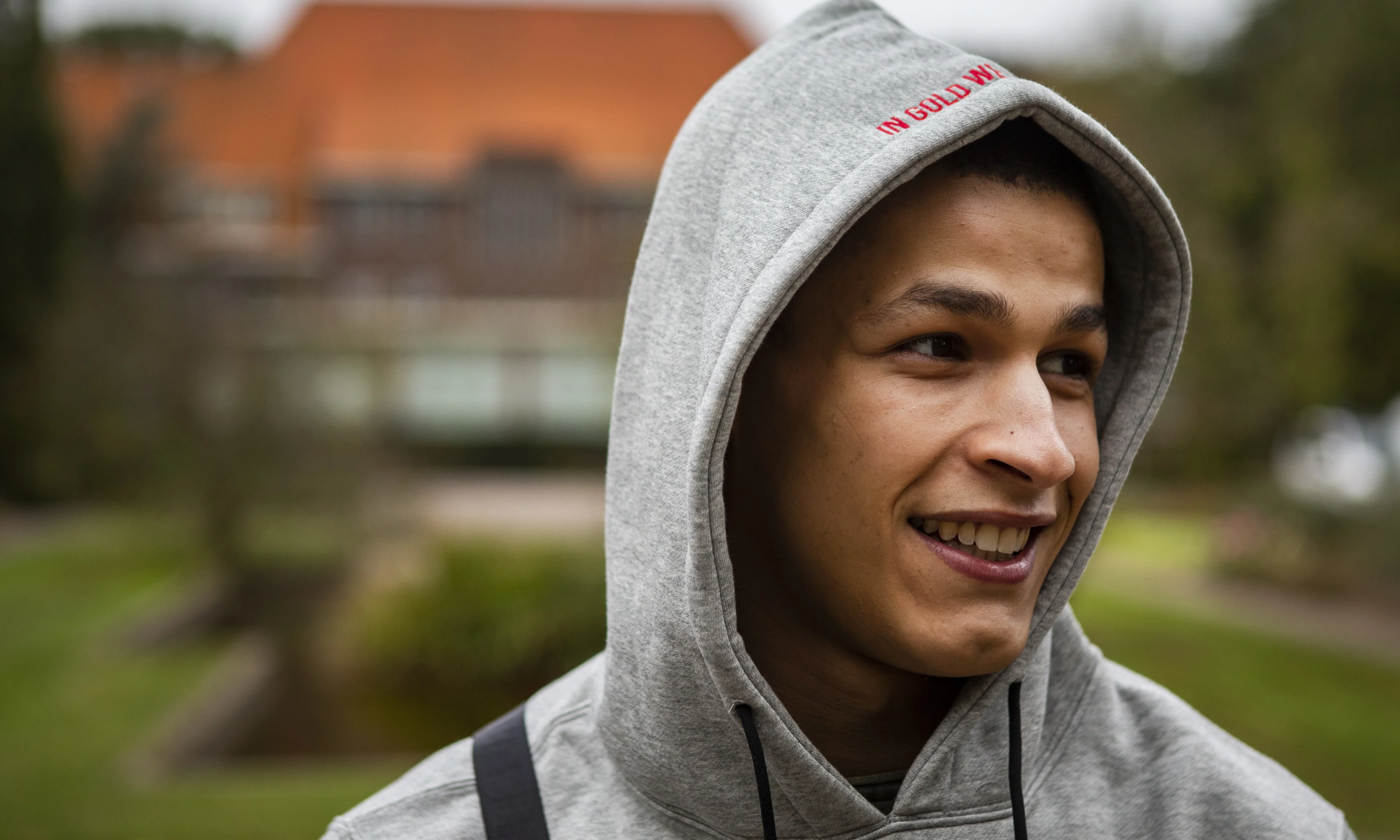 Bilal Wahib geen presentator meer bij Zapp-programma, afleveringen offline gehaald