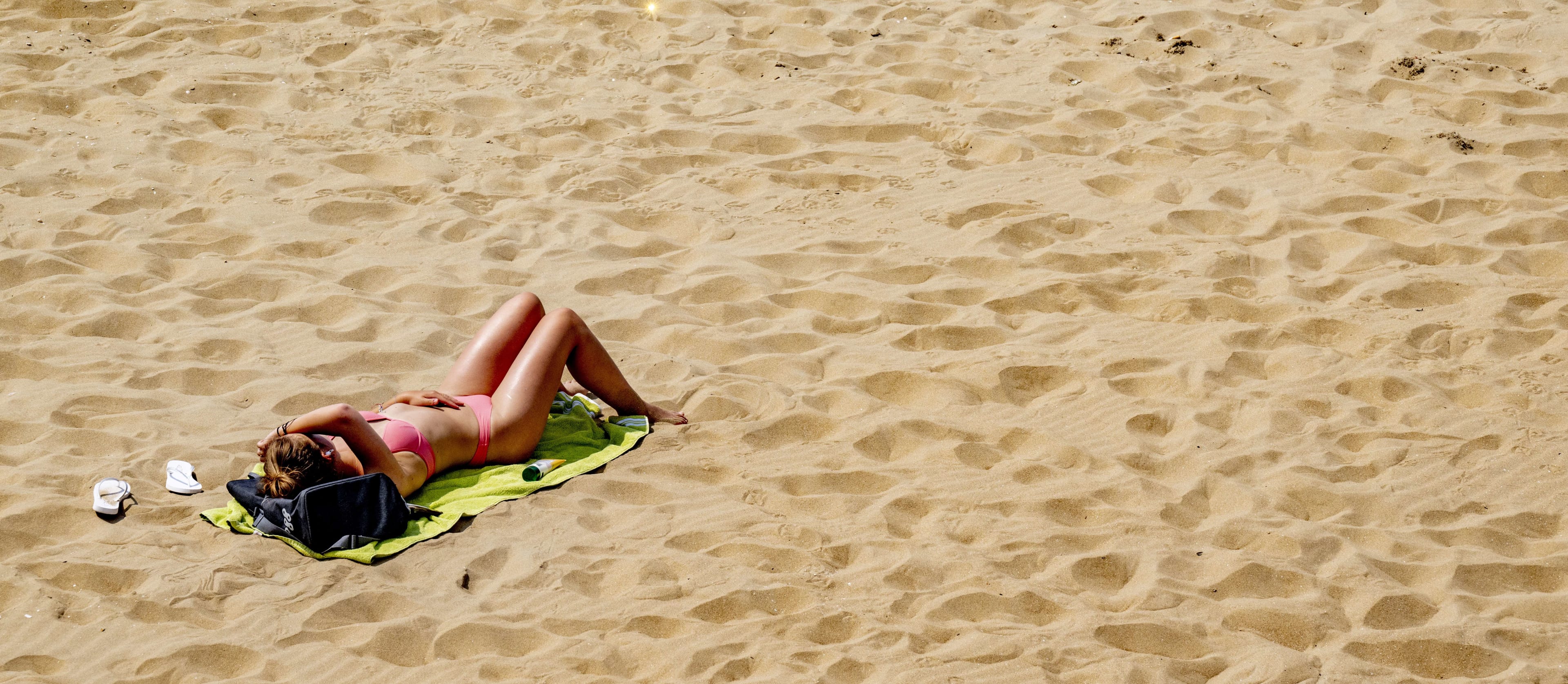 Bizarre weerkaarten: over twee weken dik 40 graden in Nederland?