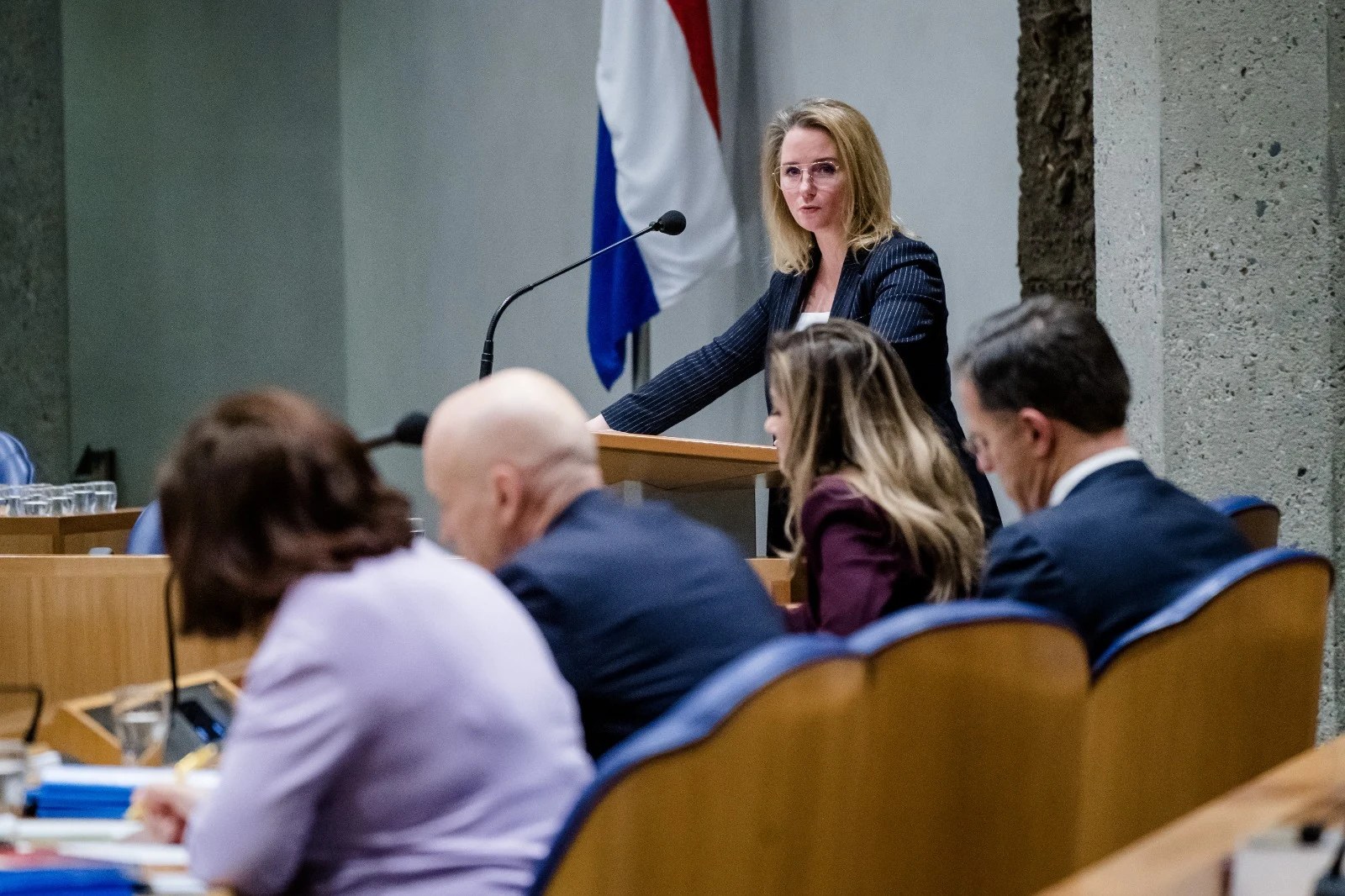 Partijen kritisch op kabinetsaanpak beginfase coronacrisis, PVV eist excuses