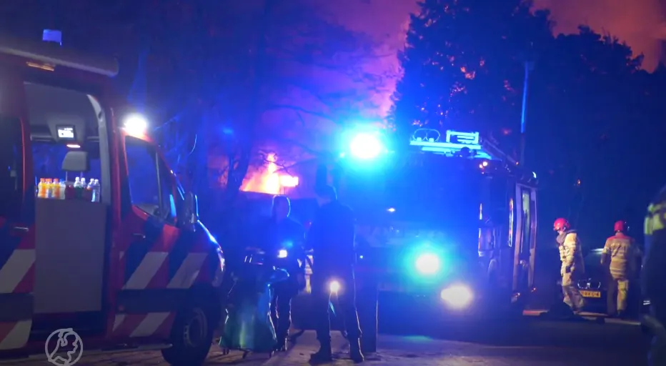 Ruim miljoen euro schade door brand vliegveld Hilversum: 'Werd wakker van geschreeuw kindje'