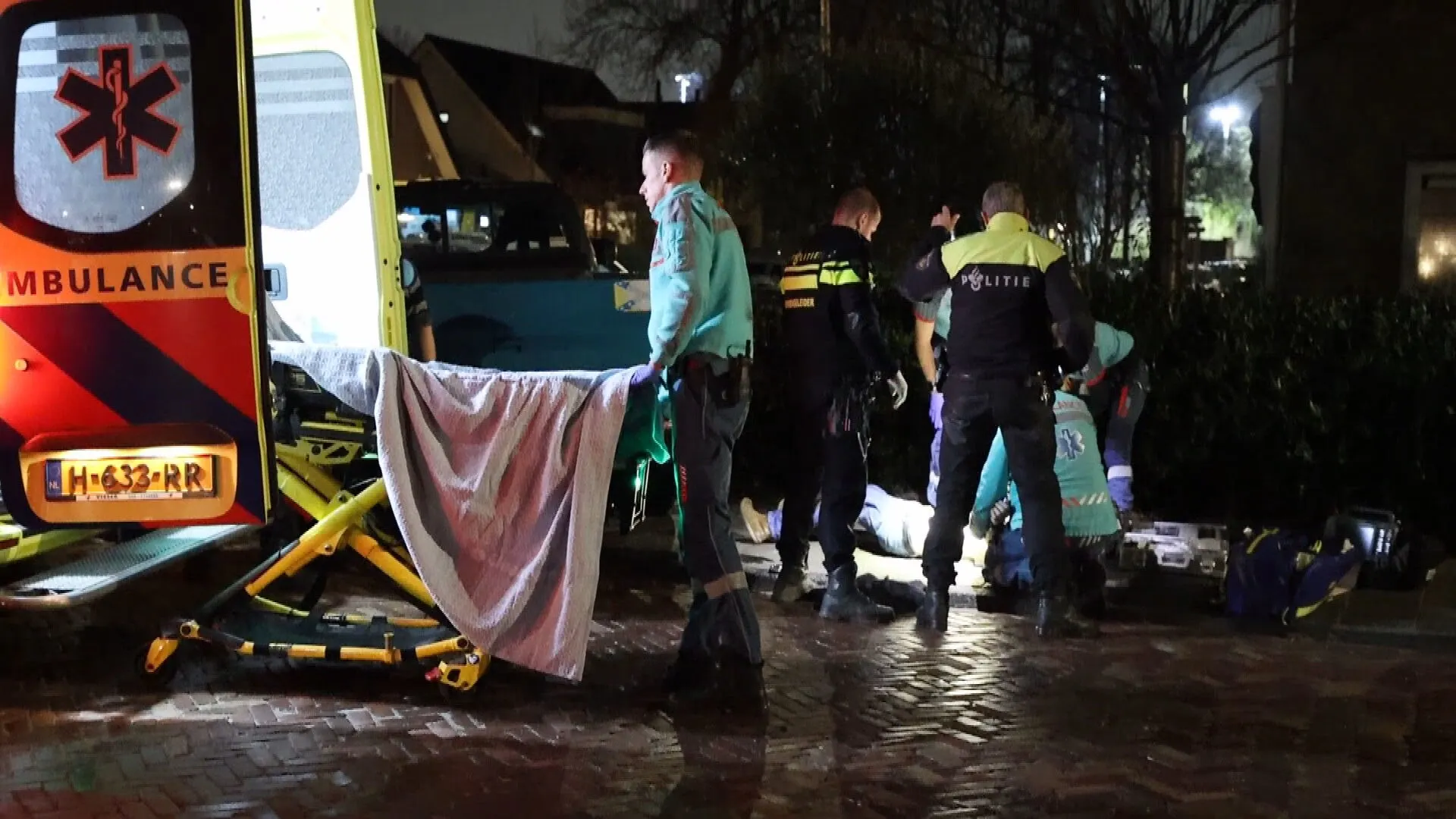 Drie gewonden bij steekincident Honselersdijk, verdachten gevlucht