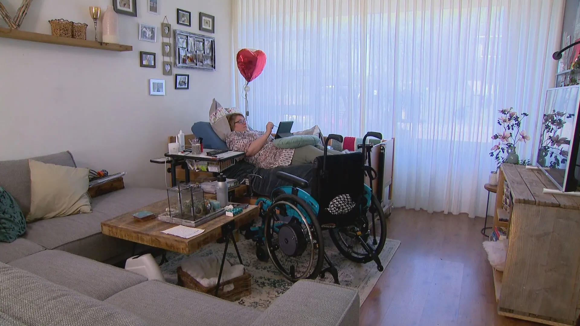 Gemeente wil huis van Jessica (48) niet rolstoelvriendelijk maken: 'Ik lig hier maar in bed'