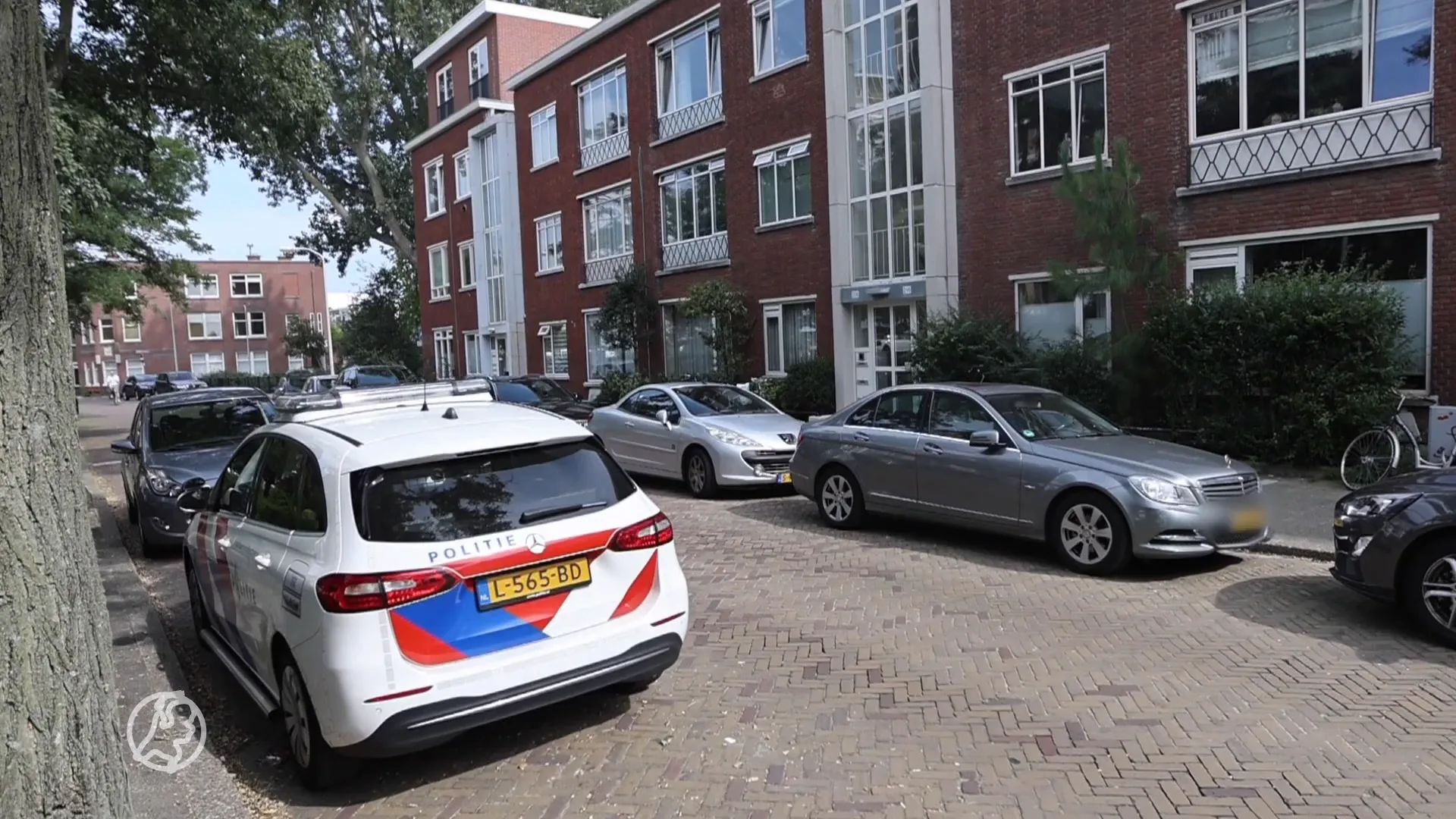 Politie op zoek naar man, vrouw en kinderen na woningoverval in Den Haag