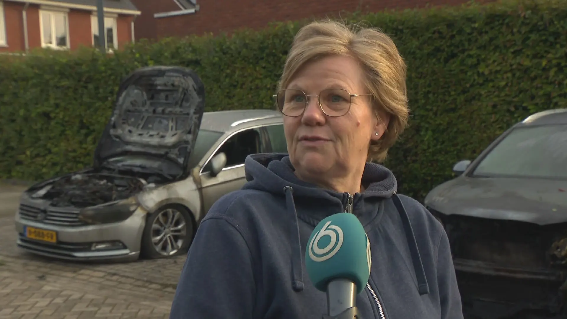 Buurtbewoners nemen schade op na vuurzee in Ede: 'Het lijkt hier wel een oorlogsgebied'