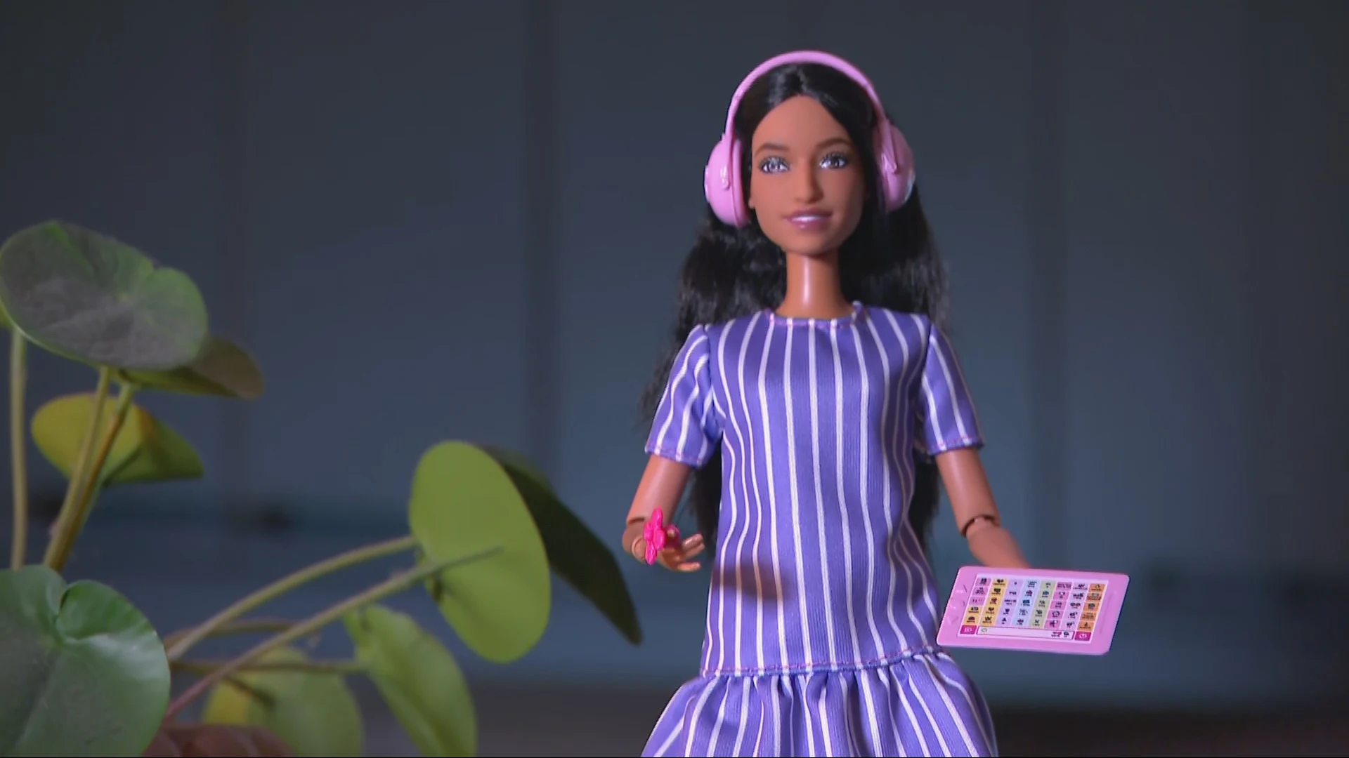 Nieuwe Barbie met autisme zorgt voor herkenning: 'Kinderen voelen zich gezien'