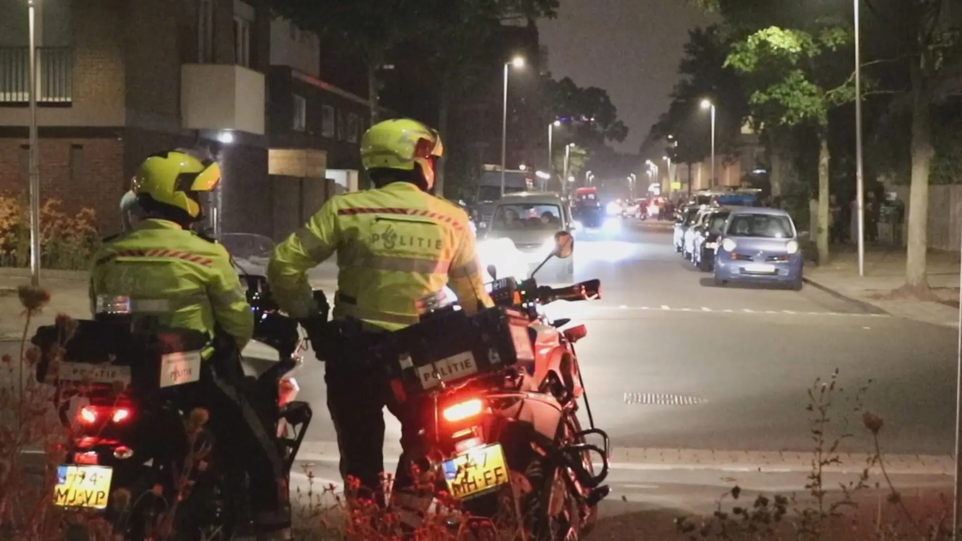 Politie arresteert 18 onruststokers na rellen in Utrechtse wijk Kanaleneiland