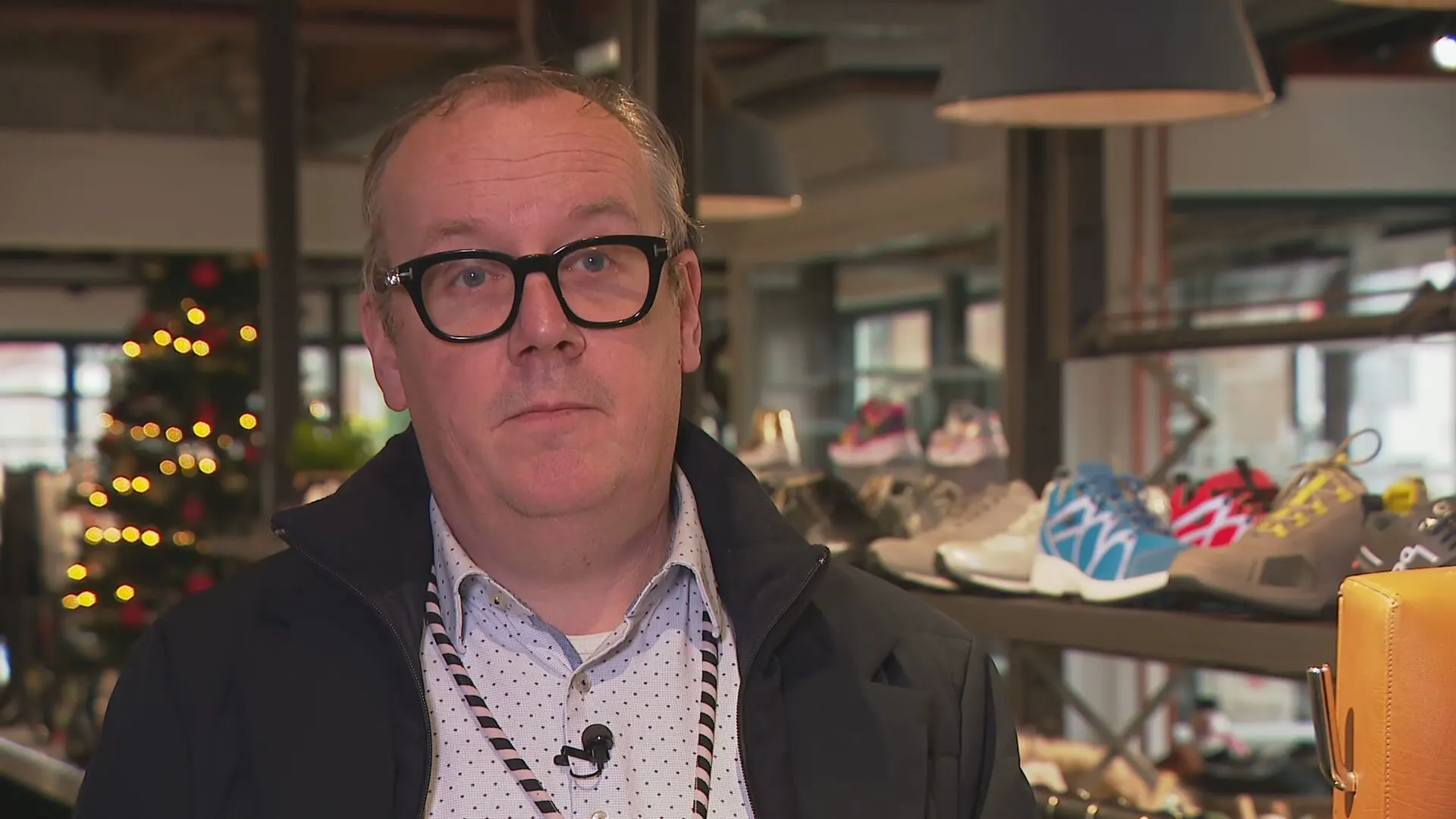 De kledingwinkel van Jenke is vandaag gewoon open: 'Ik laat niet met mij sollen'