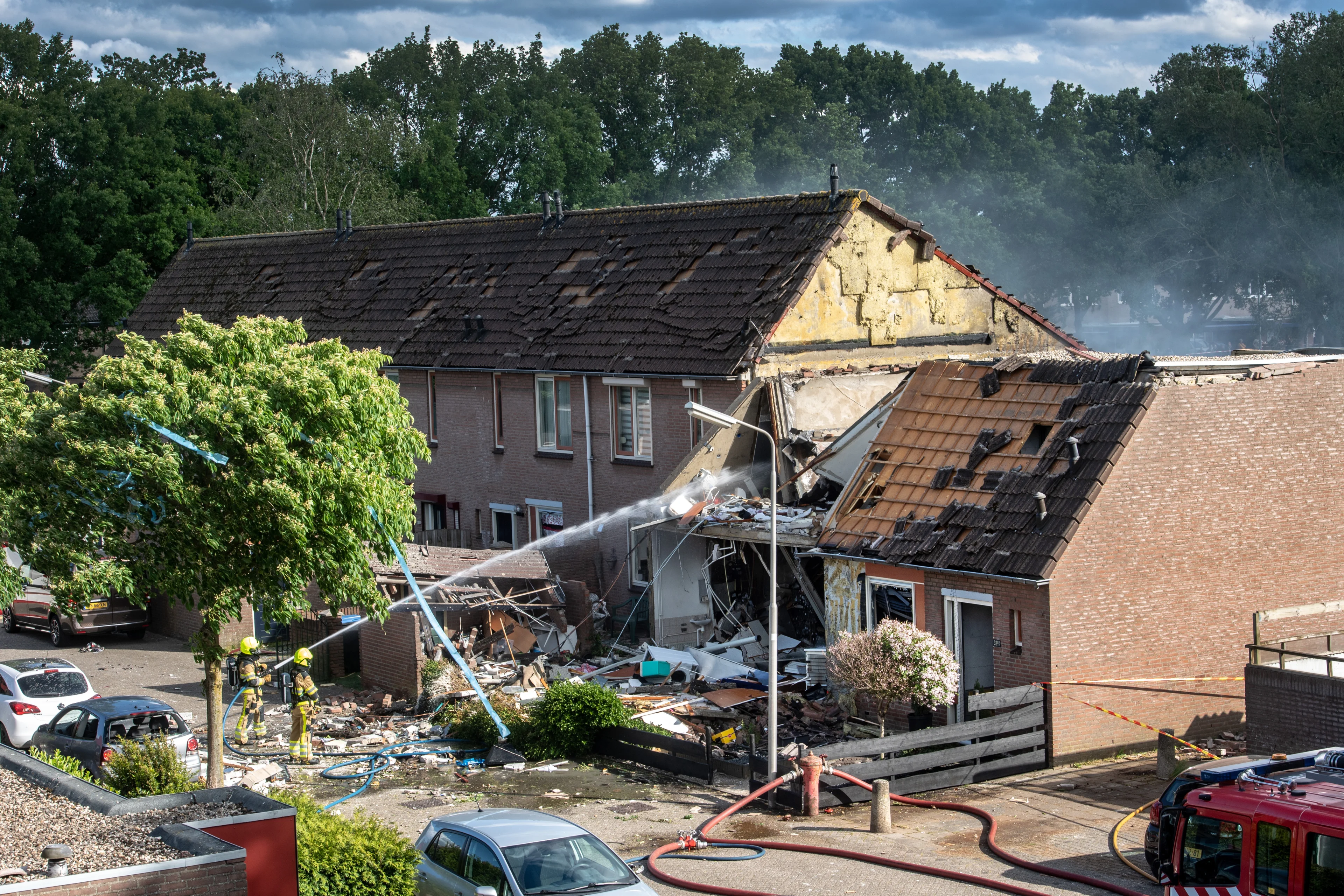 Bert schiet gewonde bewoner ontplofte woning Nijmegen te hulp