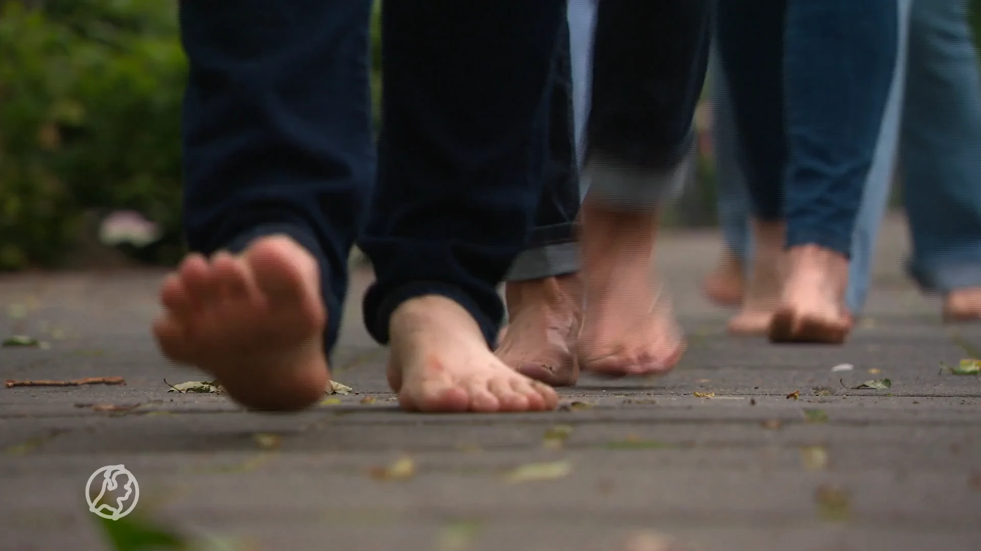 Bevrijding door je schoenen uit te doen: 'Tenen worden samengeknepen'