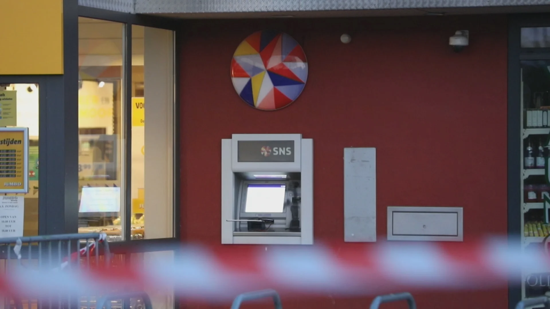 Woningen ontruimd in Westervoort om verdacht voorwerp in pinautomaat