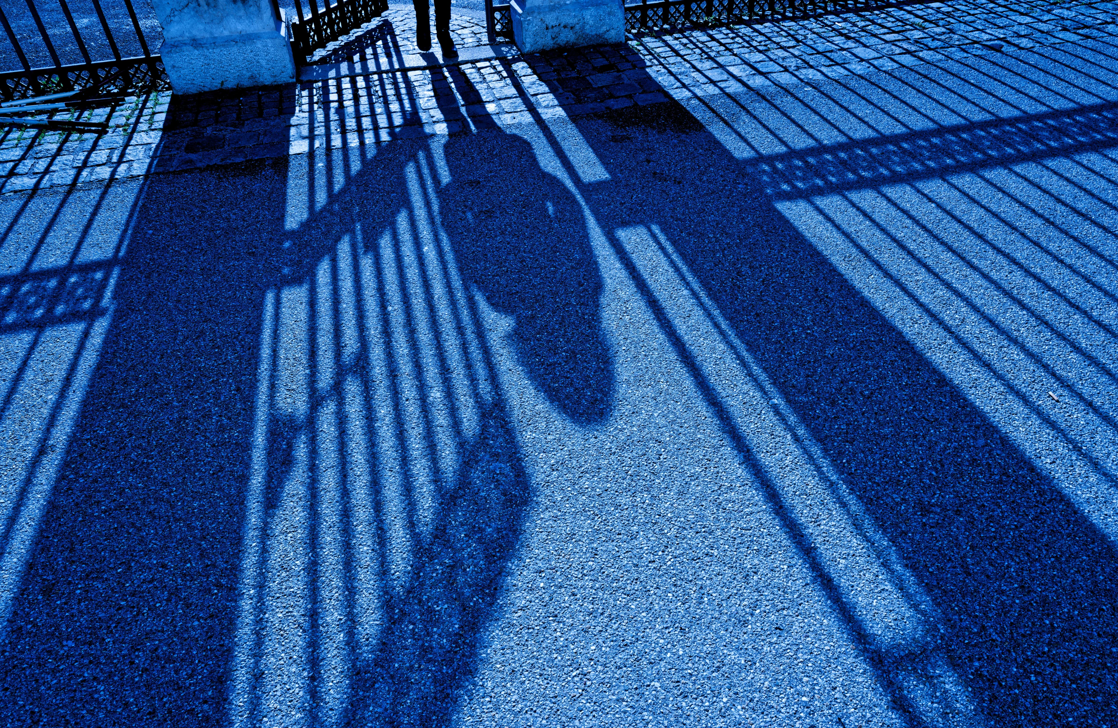 Tienduizenden jonge vrouwen gestalkt, weinig doen aangifte