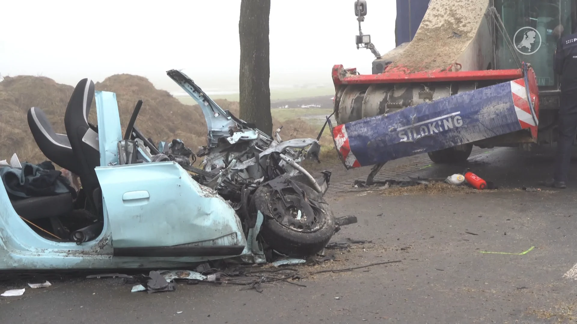Ernstig ongeluk in Oosterhesselen: auto en landbouwvoertuig betrokken