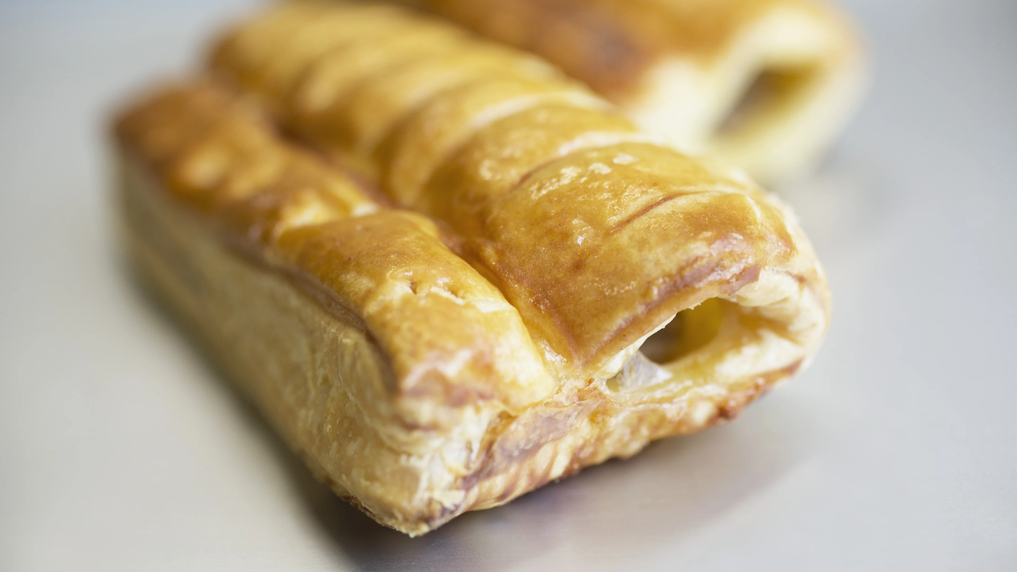 Transavia stopt met vegetarische saucijzenbroodjes aan boord