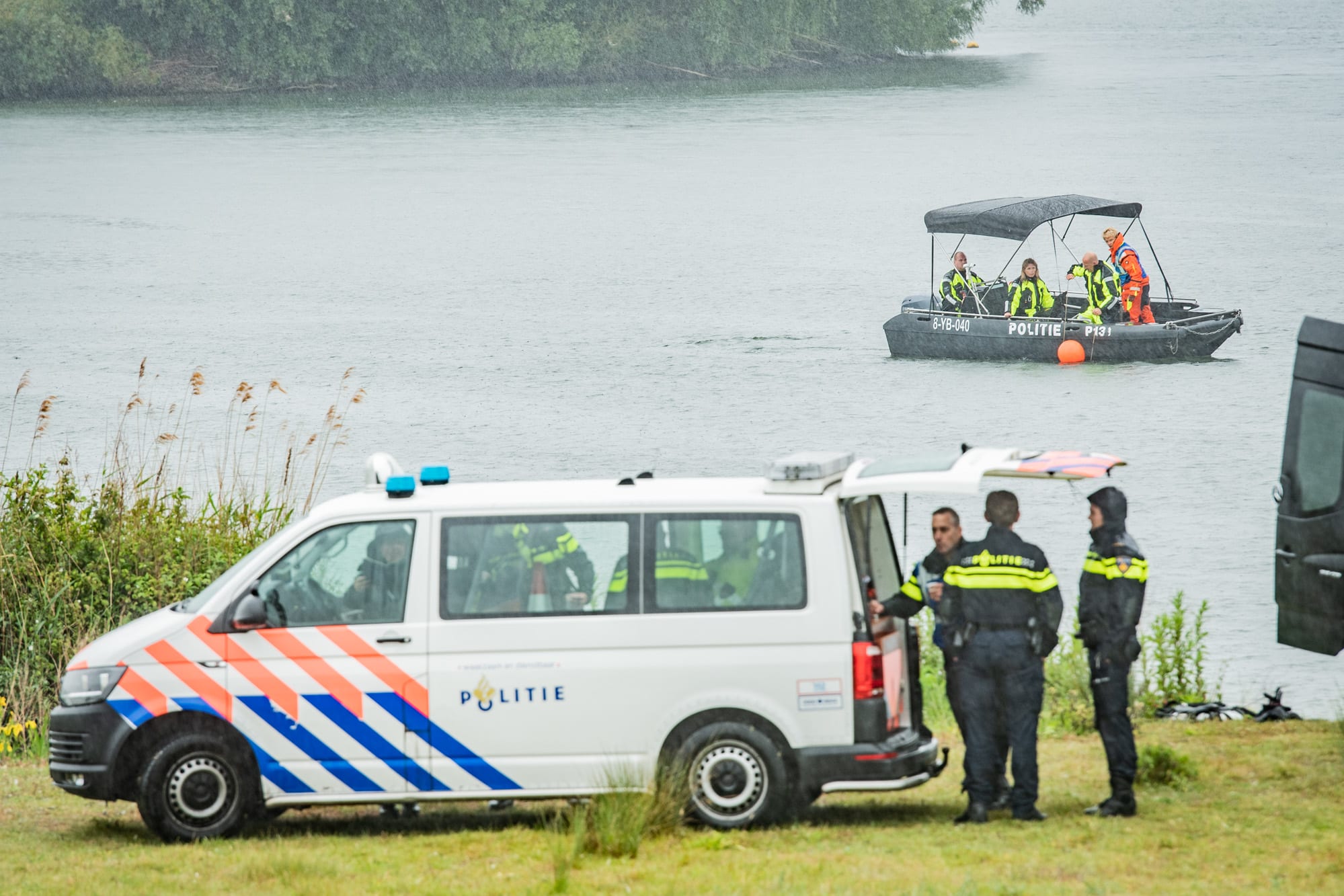 Vermiste zwemmer gevonden in Honswijkerplas bij Tull en 't Waal