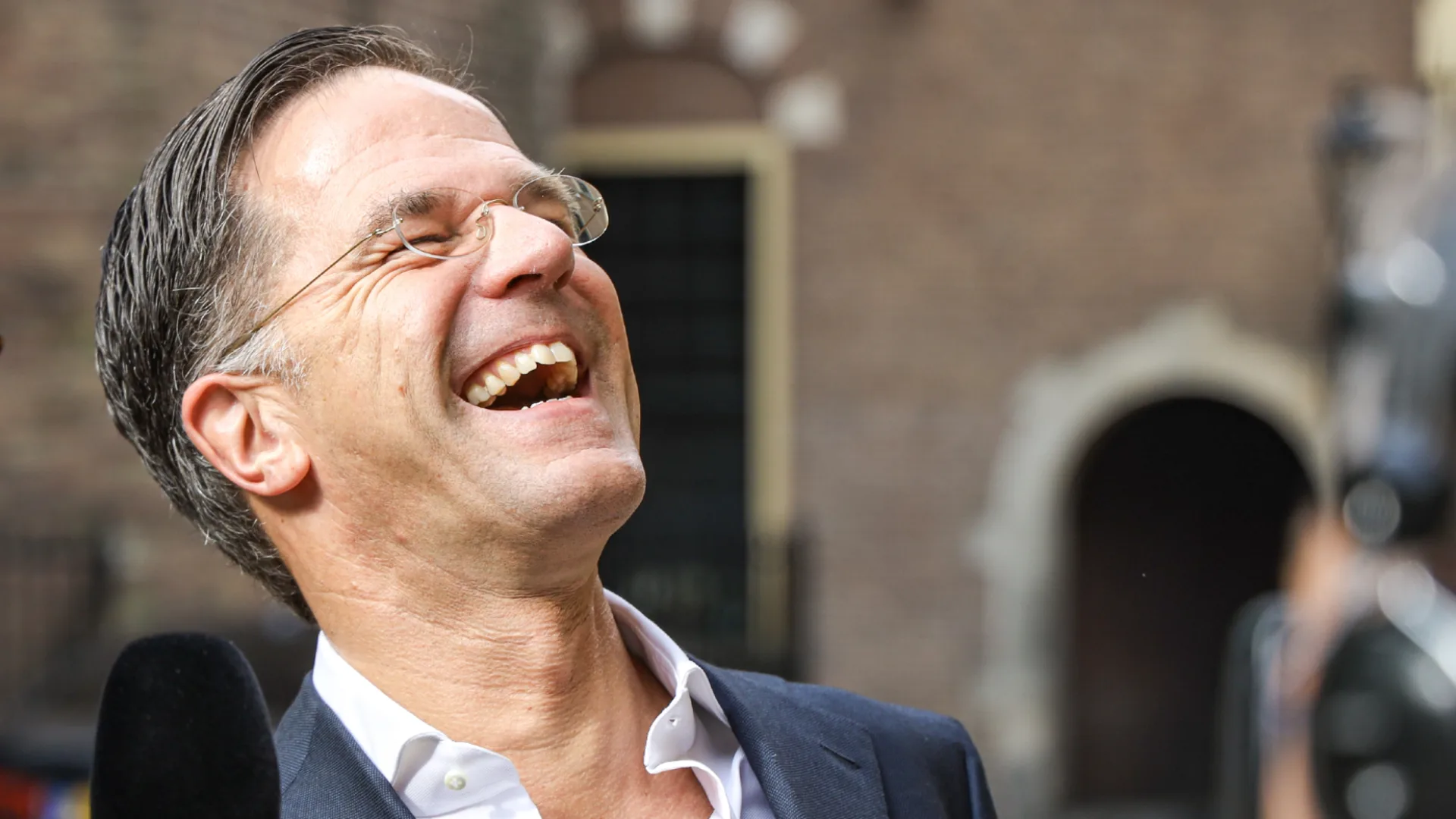 Rutte doet verhit Kamerdebat over gewiste sms'jes af als 'familieruzie'