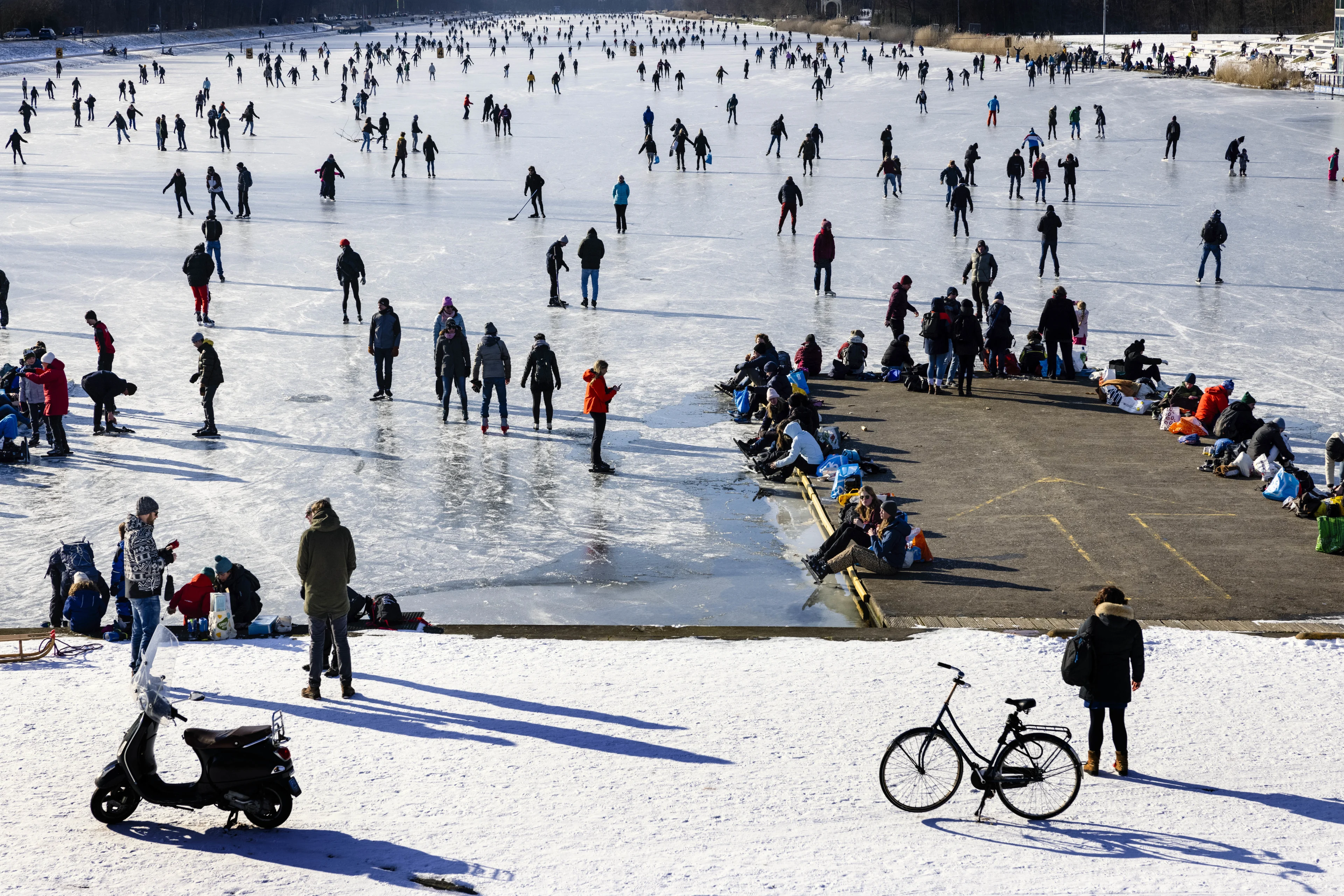 Strenge maatregelen om massale drukte op het ijs te voorkomen