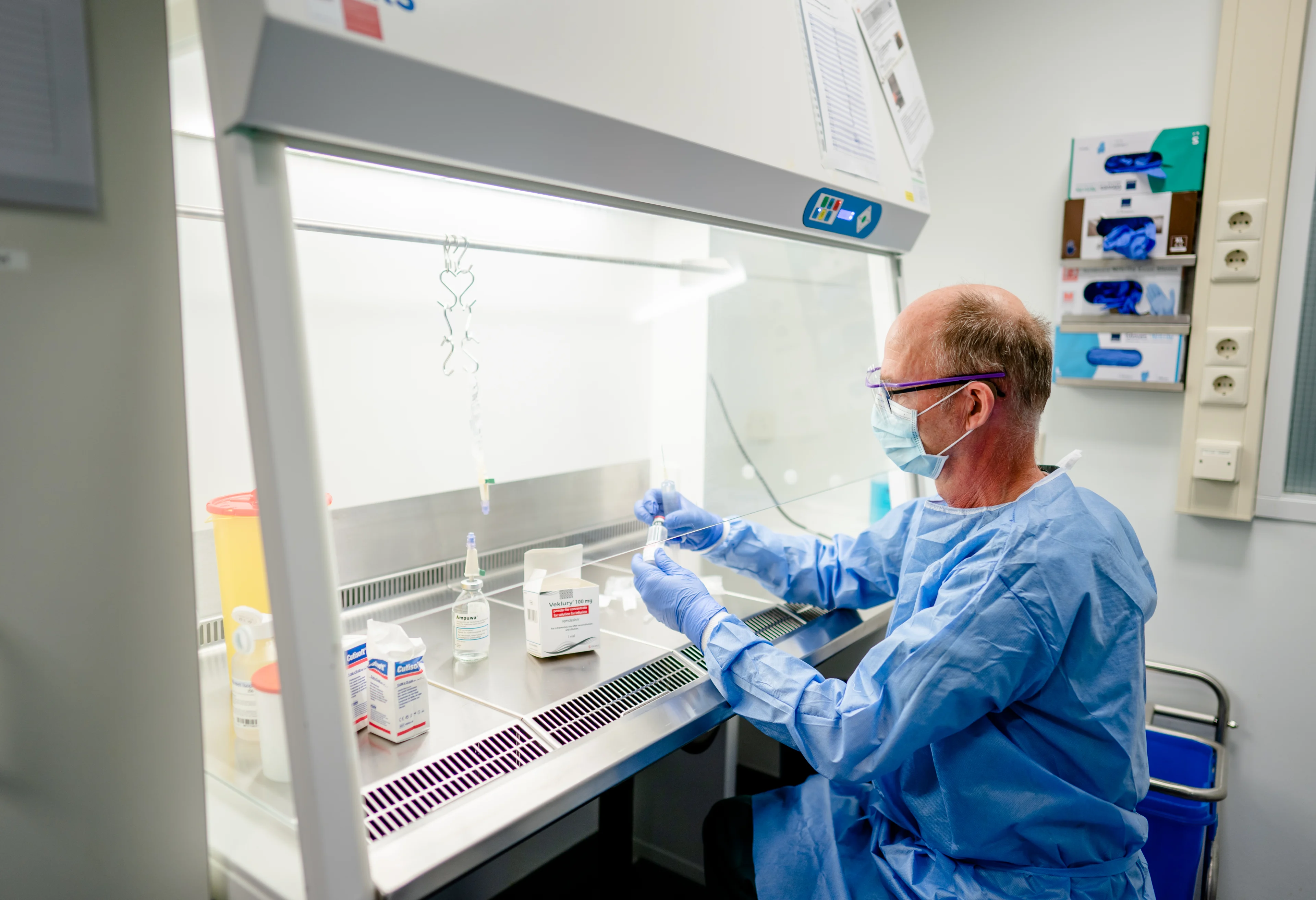 Aantal coronagevallen daalt licht, 5214 meldingen in afgelopen 24 uur