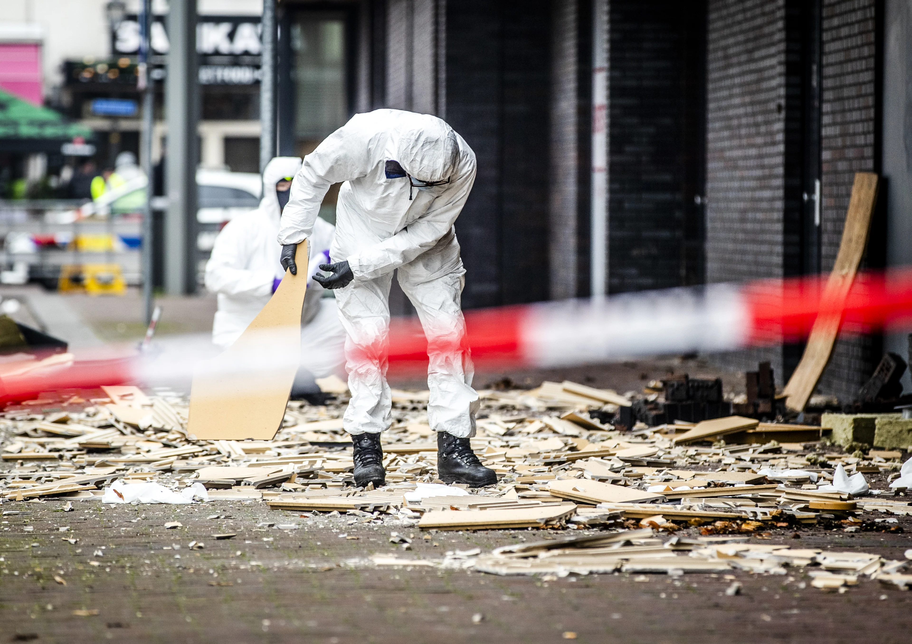 Man (19) opgepakt voor eerste explosie bij Poolse supermarkt in Beverwijk