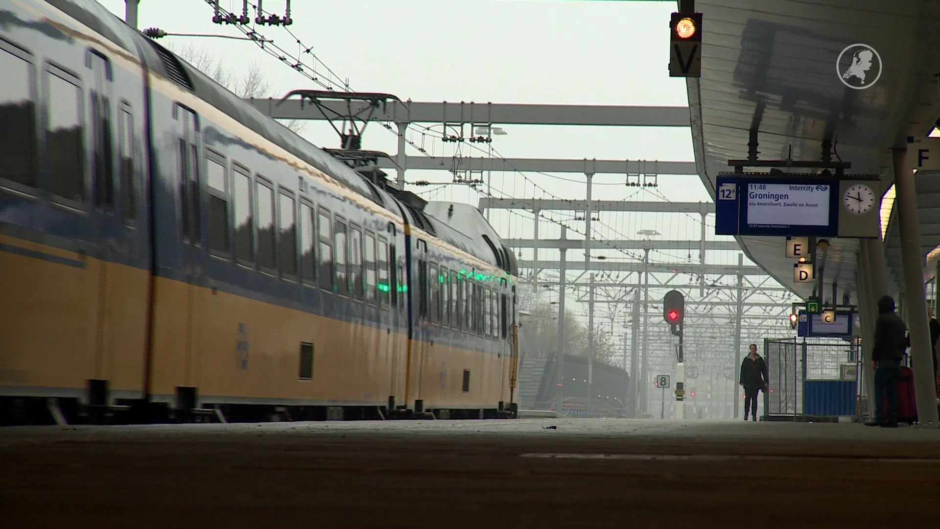 Eerste NS-hoofdconducteurs aan het werk met bodycam