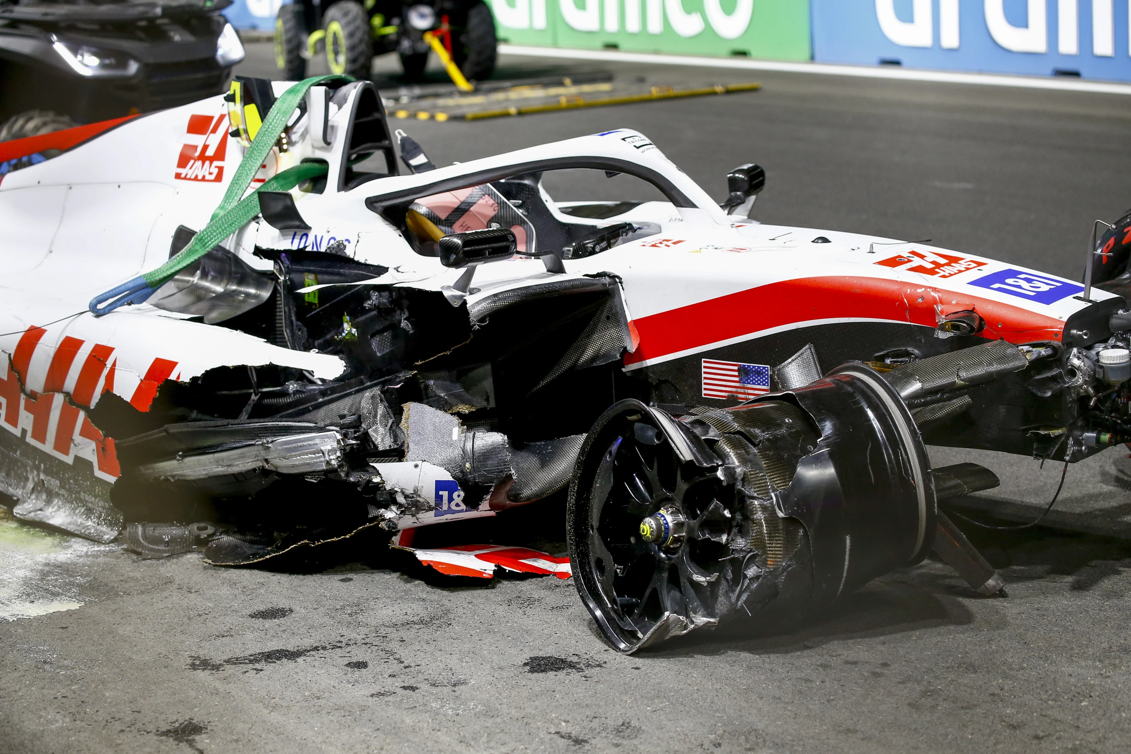 Gecrashte Schumacher start niet in Djedda, Verstappen wil revanche