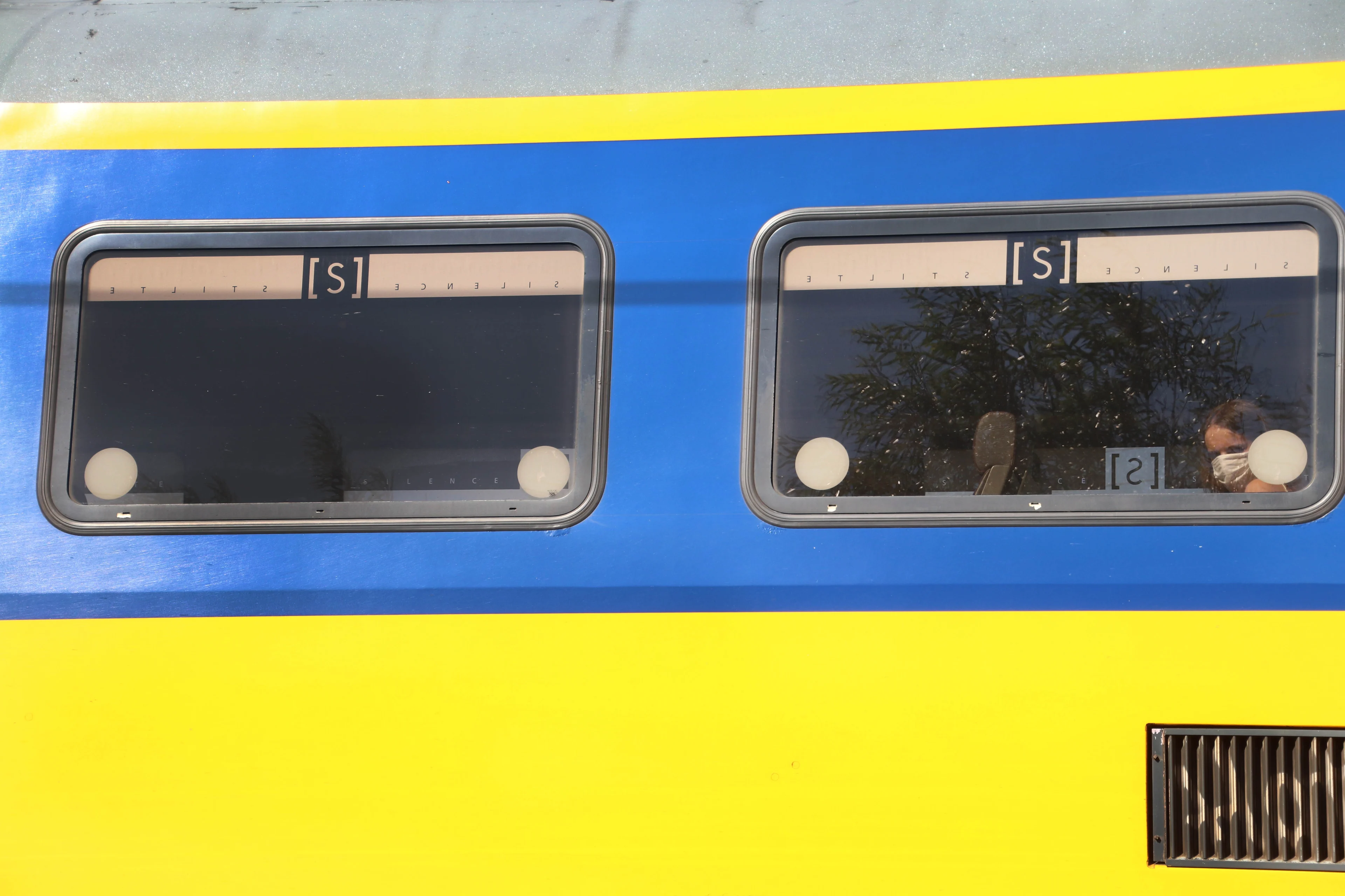 230 mensen vast in gestrande trein tussen Rotterdam en Breda