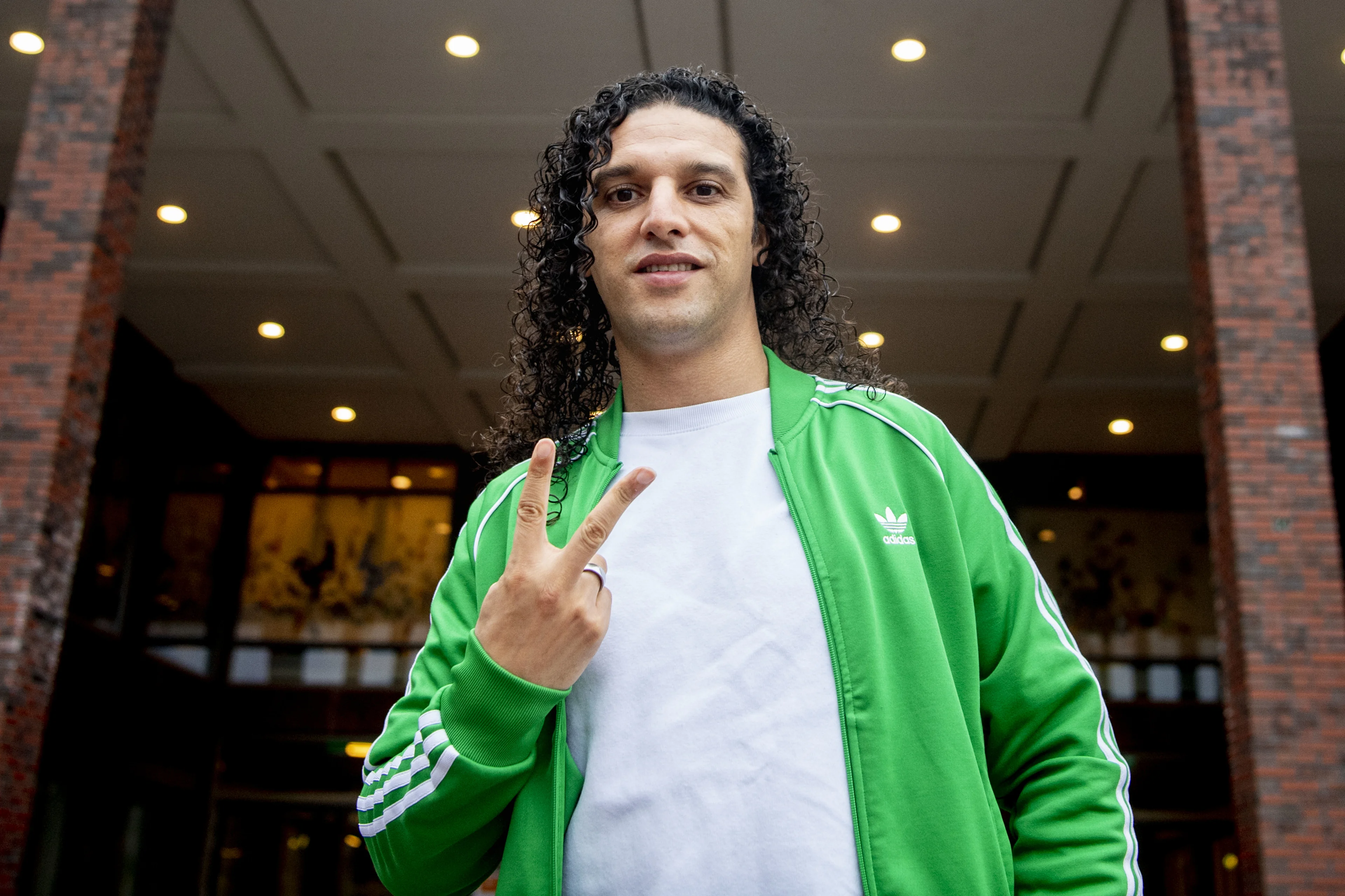 AVROTROS haalt muziek van Ali B niet van Spotify