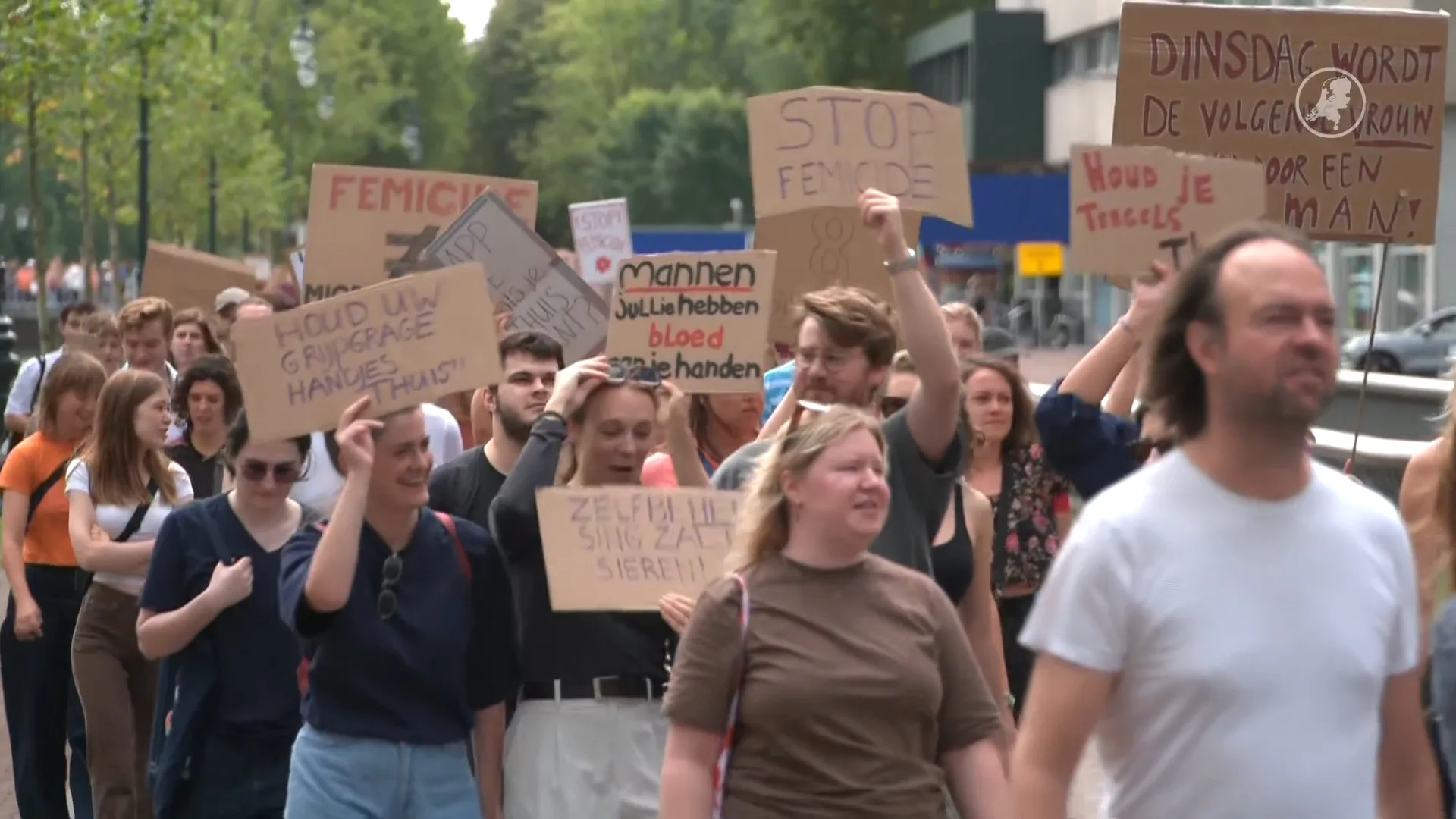 Duizenden mensen op de been in Utrecht bij mars tegen femicide