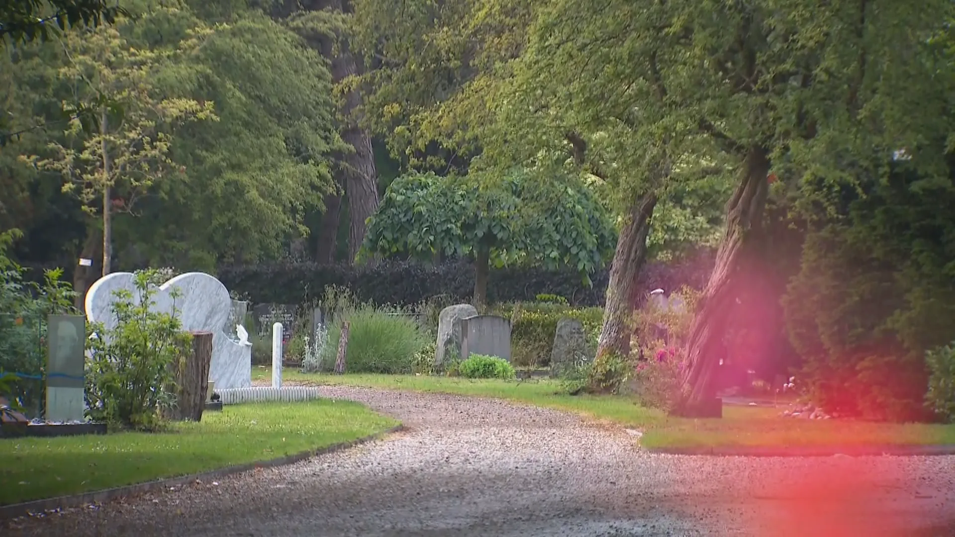 Man die as van Linda's moeder kreeg in shock: 'Krijg ik nog wel de as van mijn vrouw?'