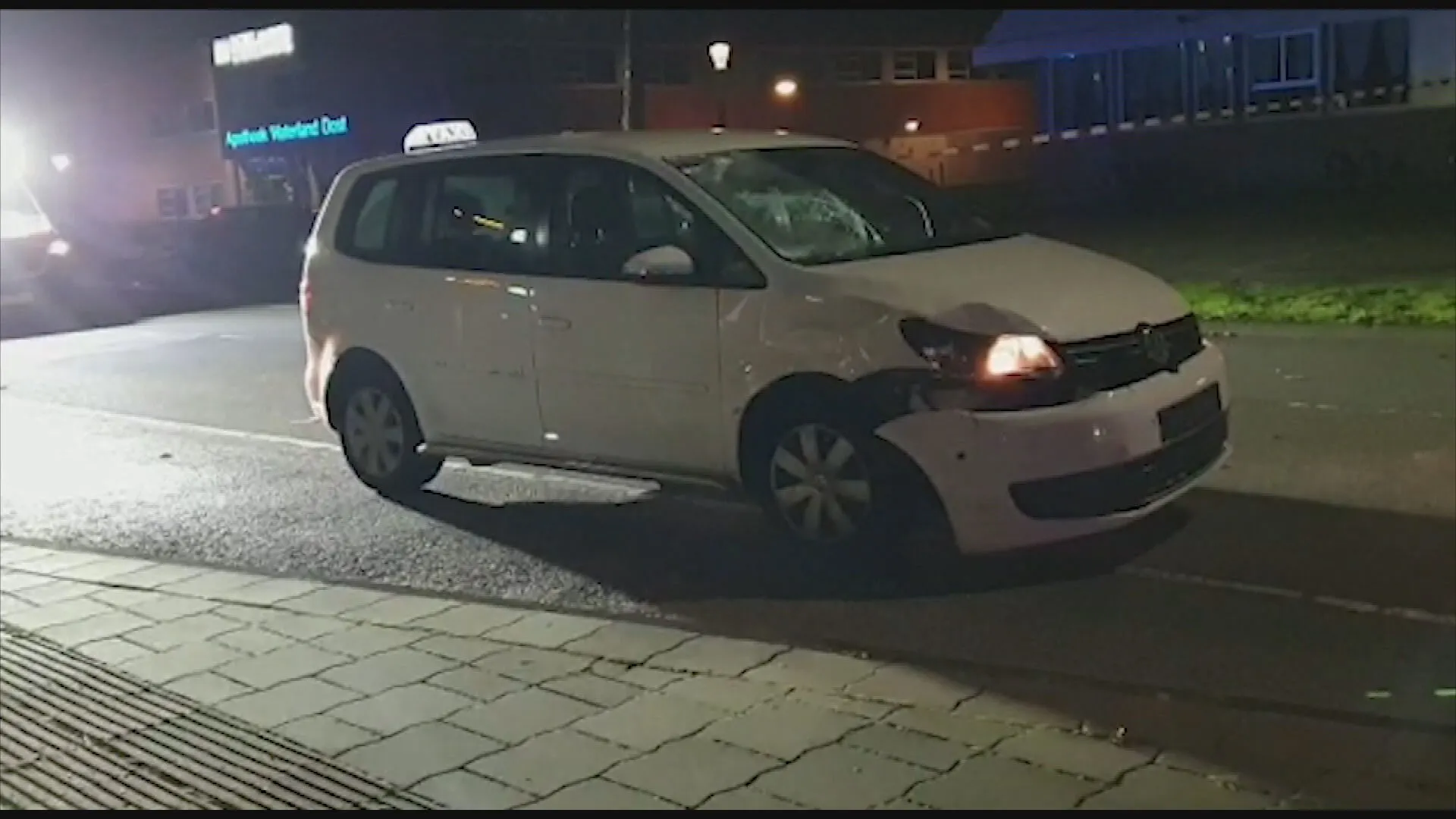 15-jarige jongen overleden na ongeval met taxi in Volendam