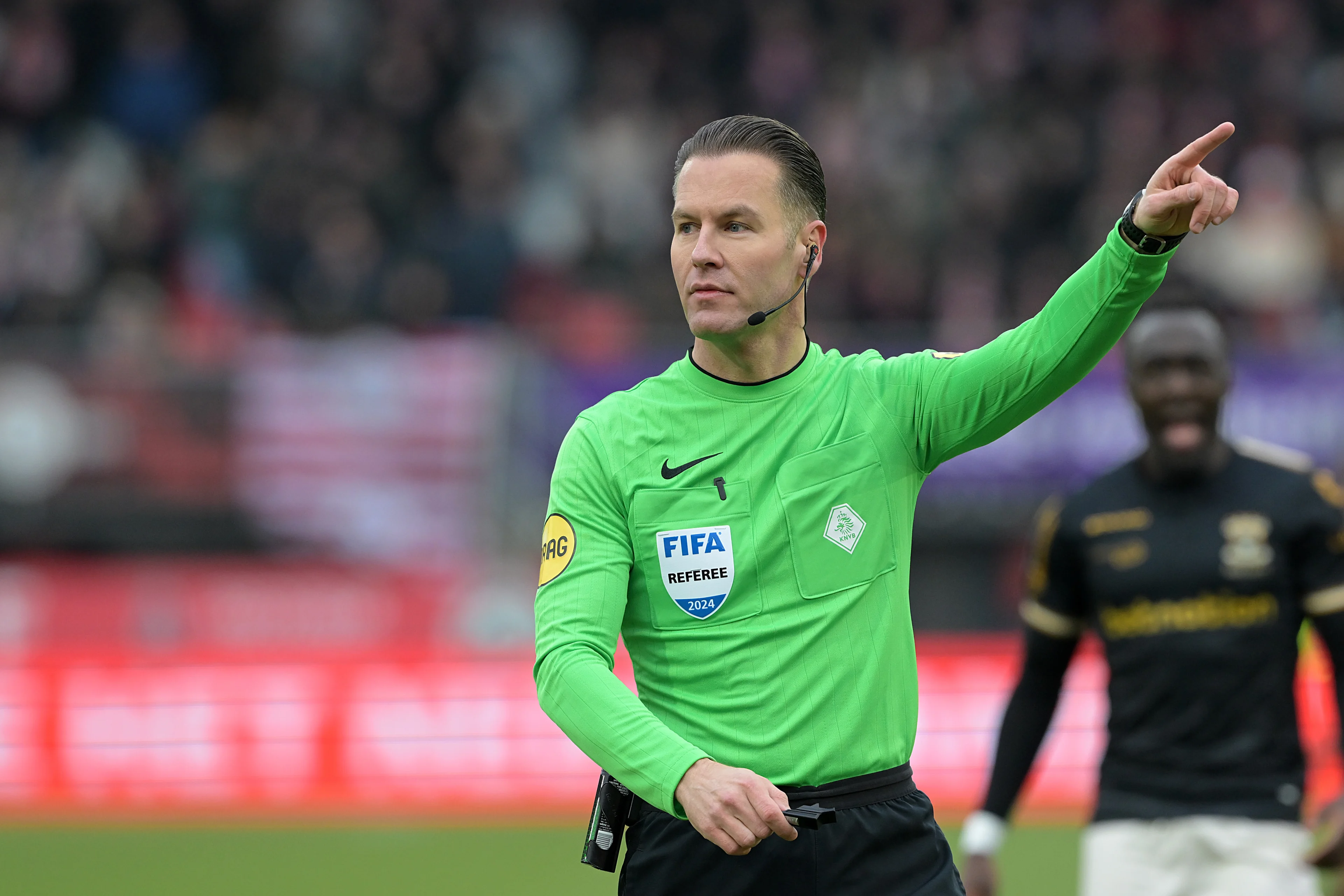 Danny Makkelie als enige Nederlandse scheidsrechter naar EK Voetbal in Duitsland