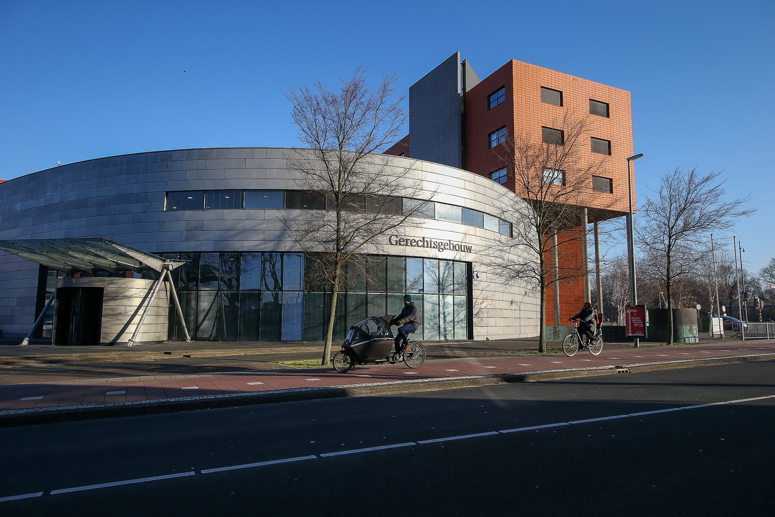 Rechtbank Alkmaar veilig na verdachte melding, zittingen hervat