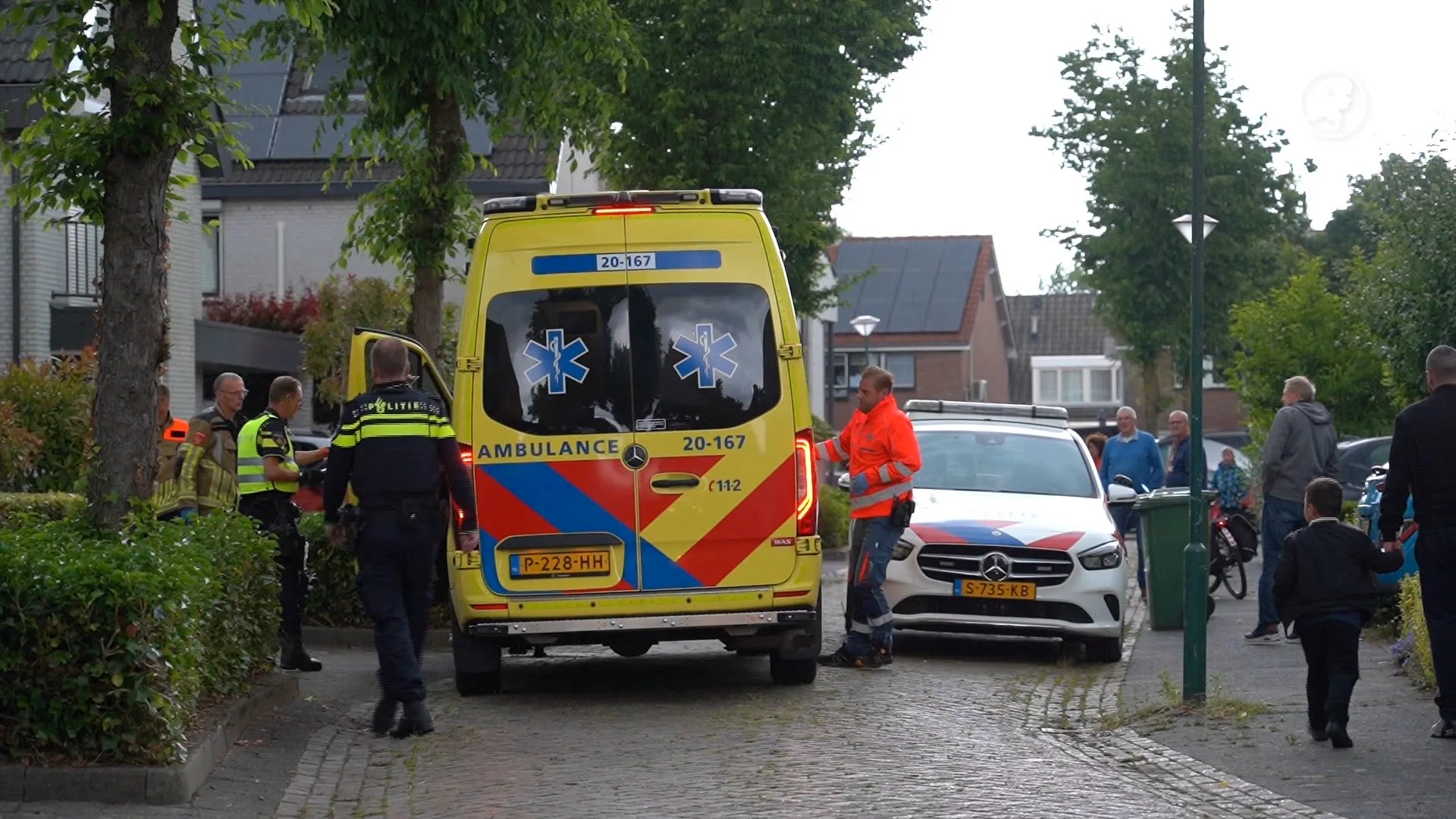 Hoogbejaarde vrouw valt in eigen vijver en overlijdt