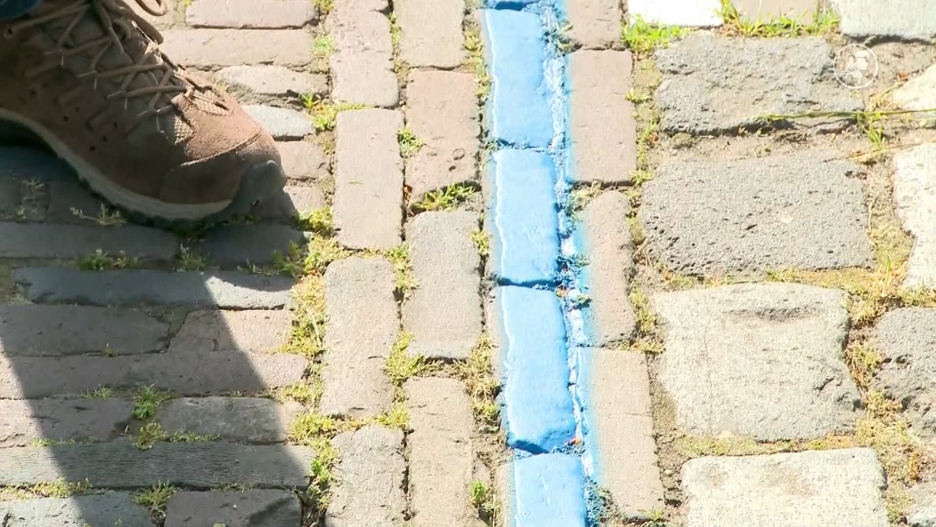 Monnickendam is veranderd in smurfendorp, en Bertine is er klaar mee