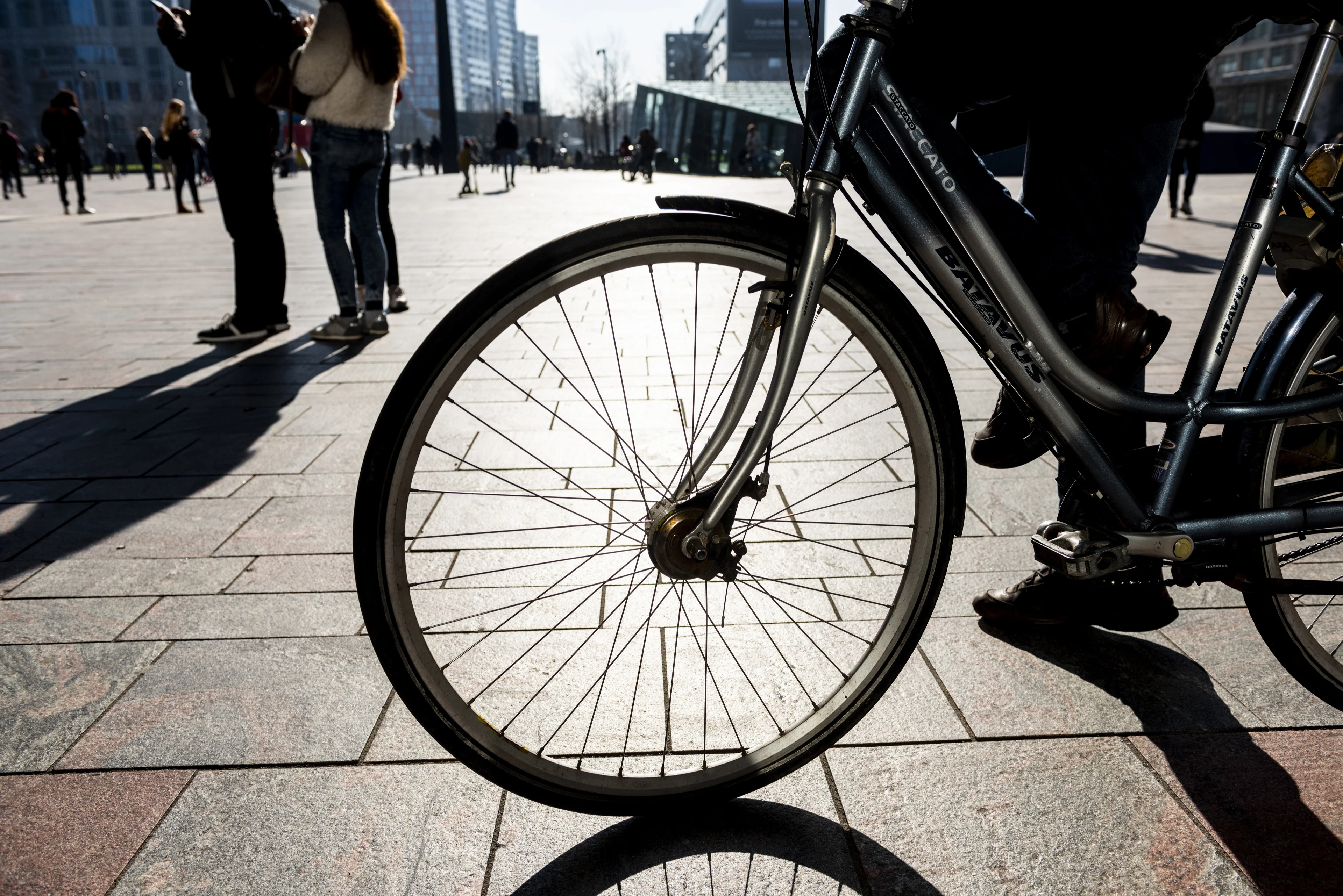 Rotterdamse agent achtervolgt dief op fiets die hij probeerde stelen