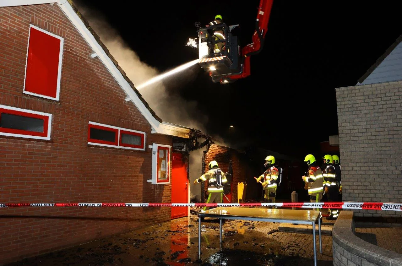 Voetbalvereniging BZC Brakel deels in vlammen opgegaan