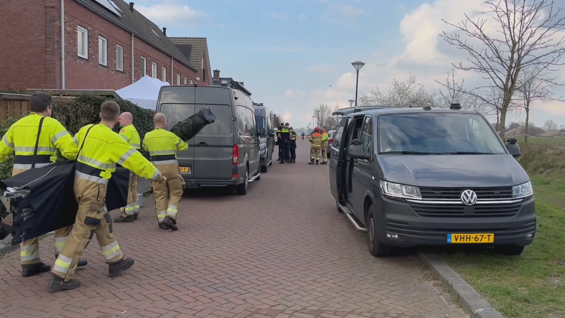 Dode en zwaargewonde door steekpartij in Boekel, politie doet onderzoek