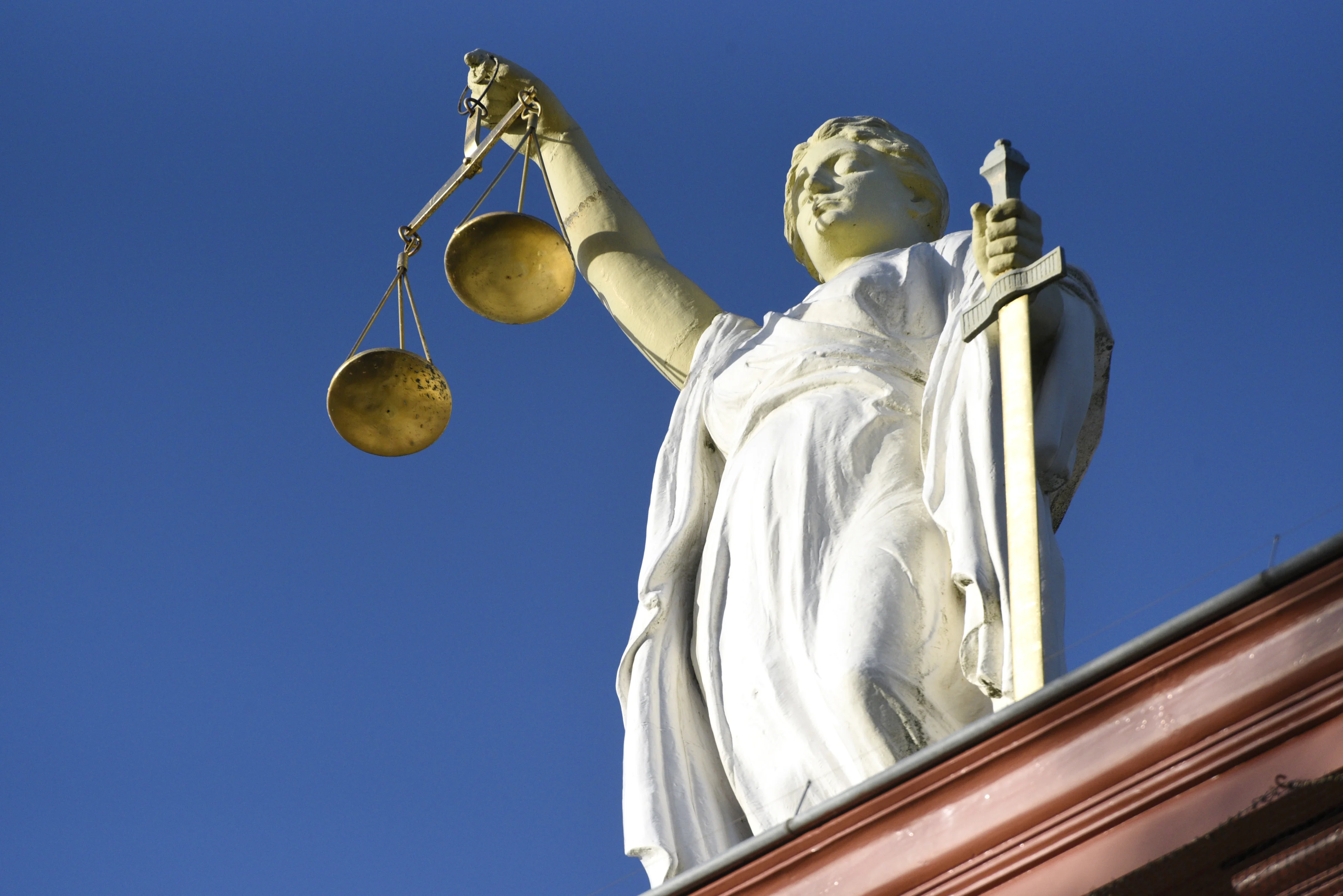 'Bedrijf laat werknemers met kankerverwekkende stof werken': OM eist 1,5 jaar cel