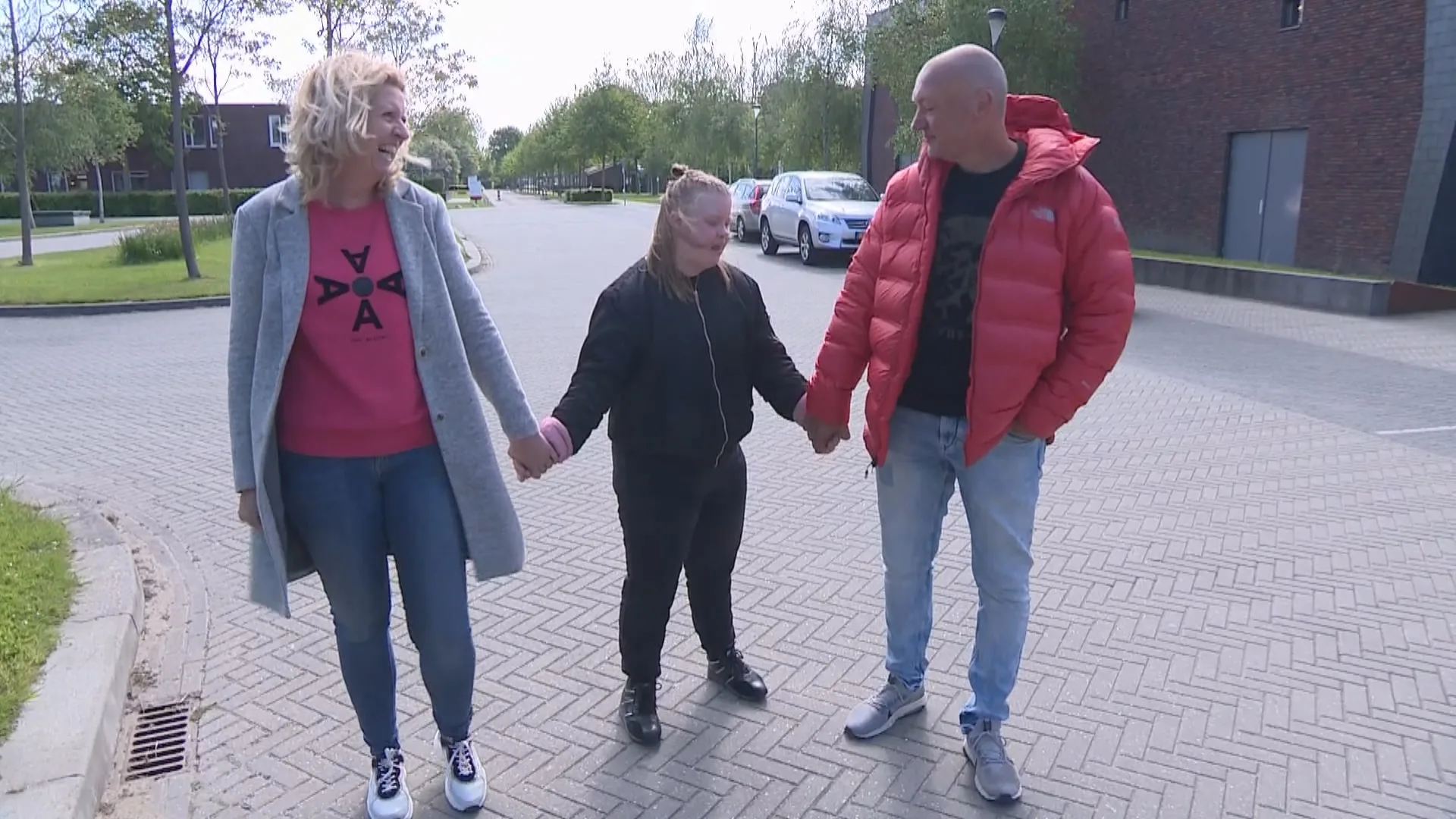 Gehandicapte Jill mag na weken eindelijk haar ouders weer zien: 'Ze was ontroostbaar'