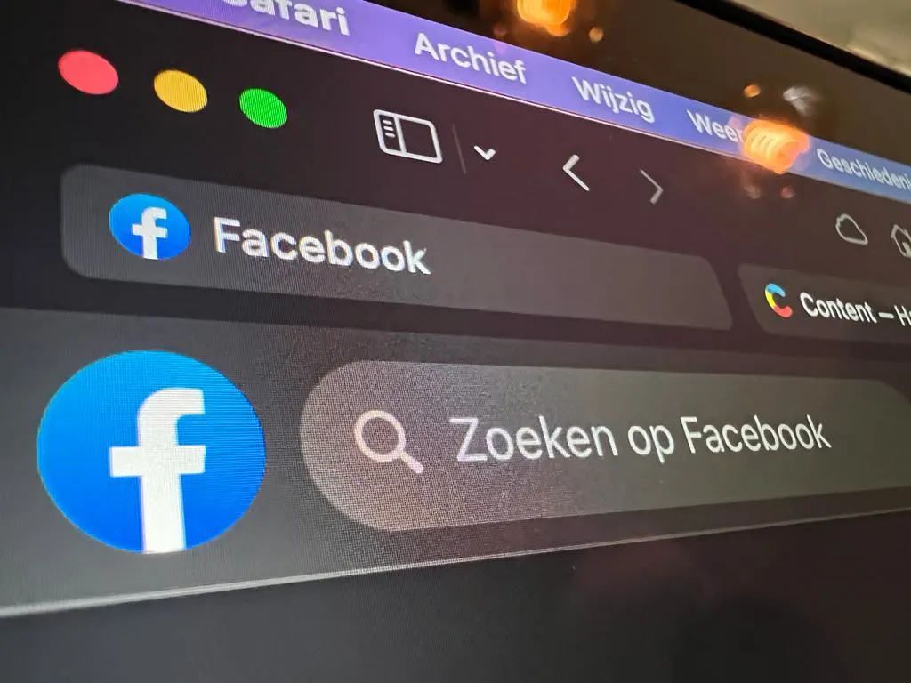 Meta discrimineert bij vacatures op Facebook, oordeelt College