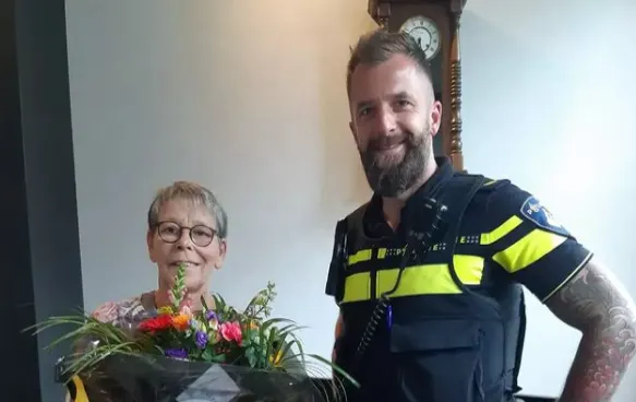 Gerda uit Wijhe houdt het hoofd koel en lokt een bankfraudeur in de val