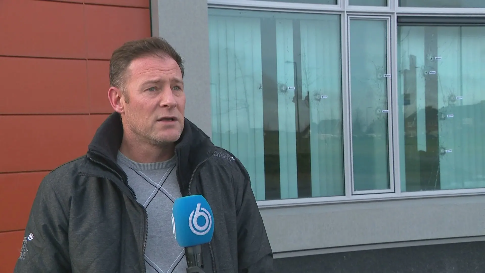 Zorgen bij buurtbewoners van beschoten bedrijfspand Rotterdam: 'Dit is geen zuivere koffie'