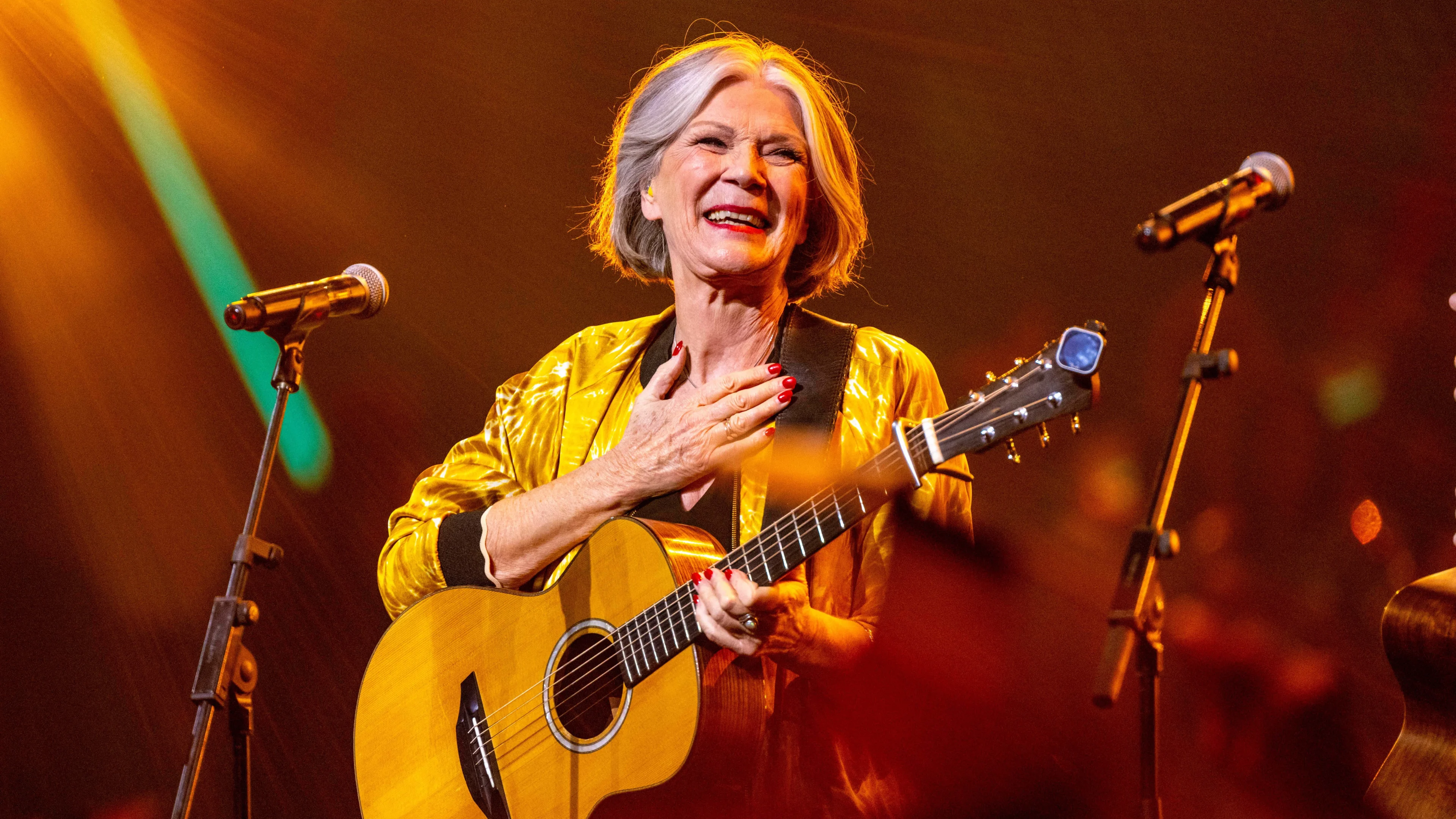 Kleinzoon Lenny Kuhr in buik geschoten in Israël: 'Ze zeiden: ren voor je leven!'