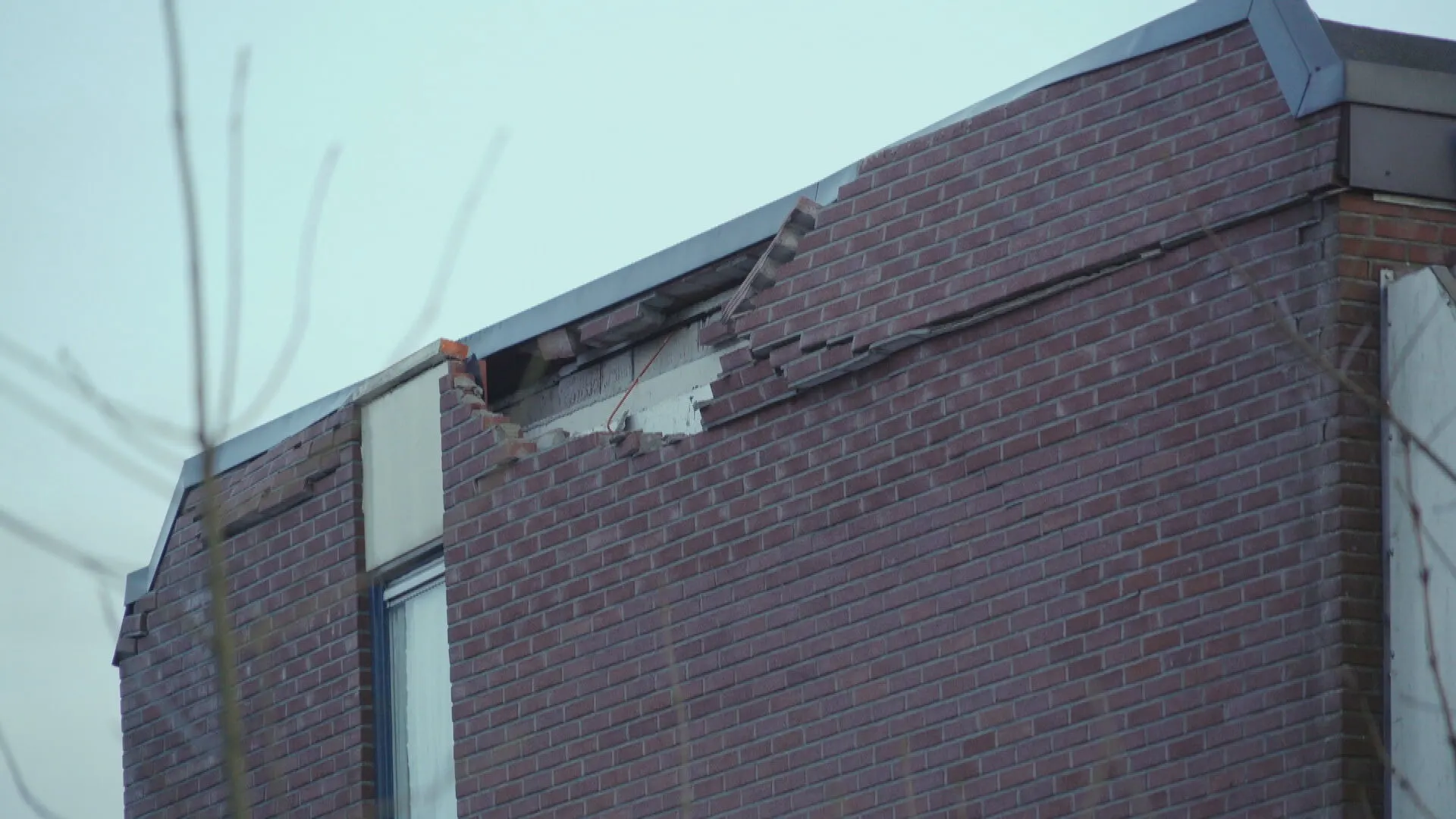 Bewoners flat Oosterwolde voorlopig niet naar huis na explosie