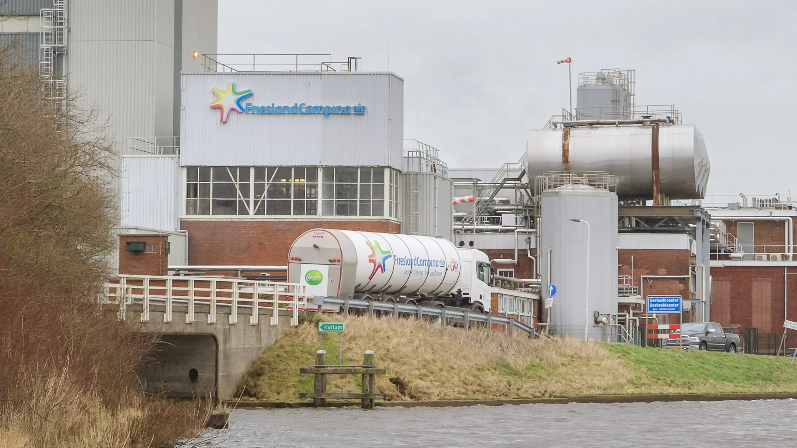 Dode door bedrijfsongeval FrieslandCampina, slachtoffer raakte bekneld