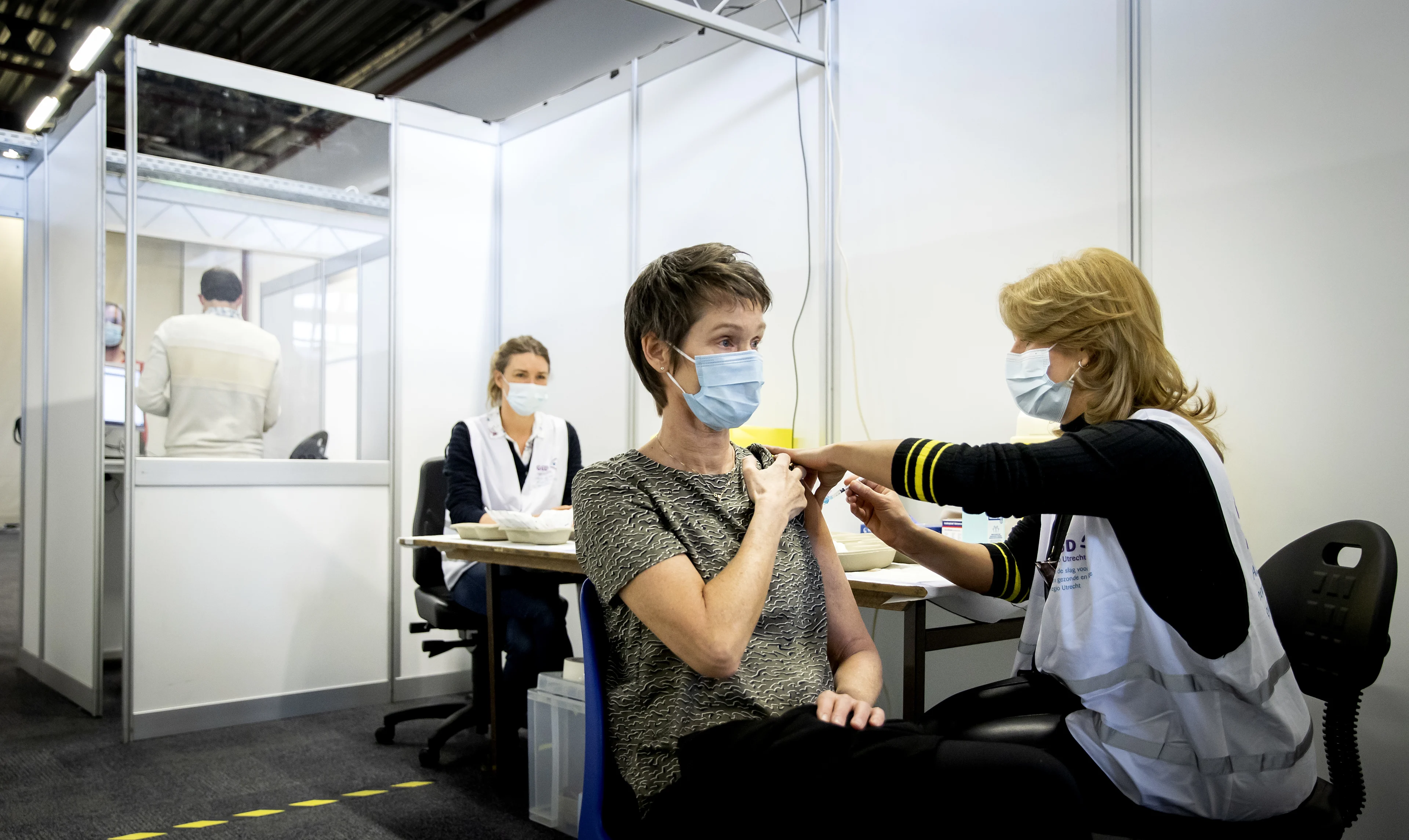 LIVEBLOG | Aantal coronagevallen gedaald, 7383 meldingen in de afgelopen 24 uur