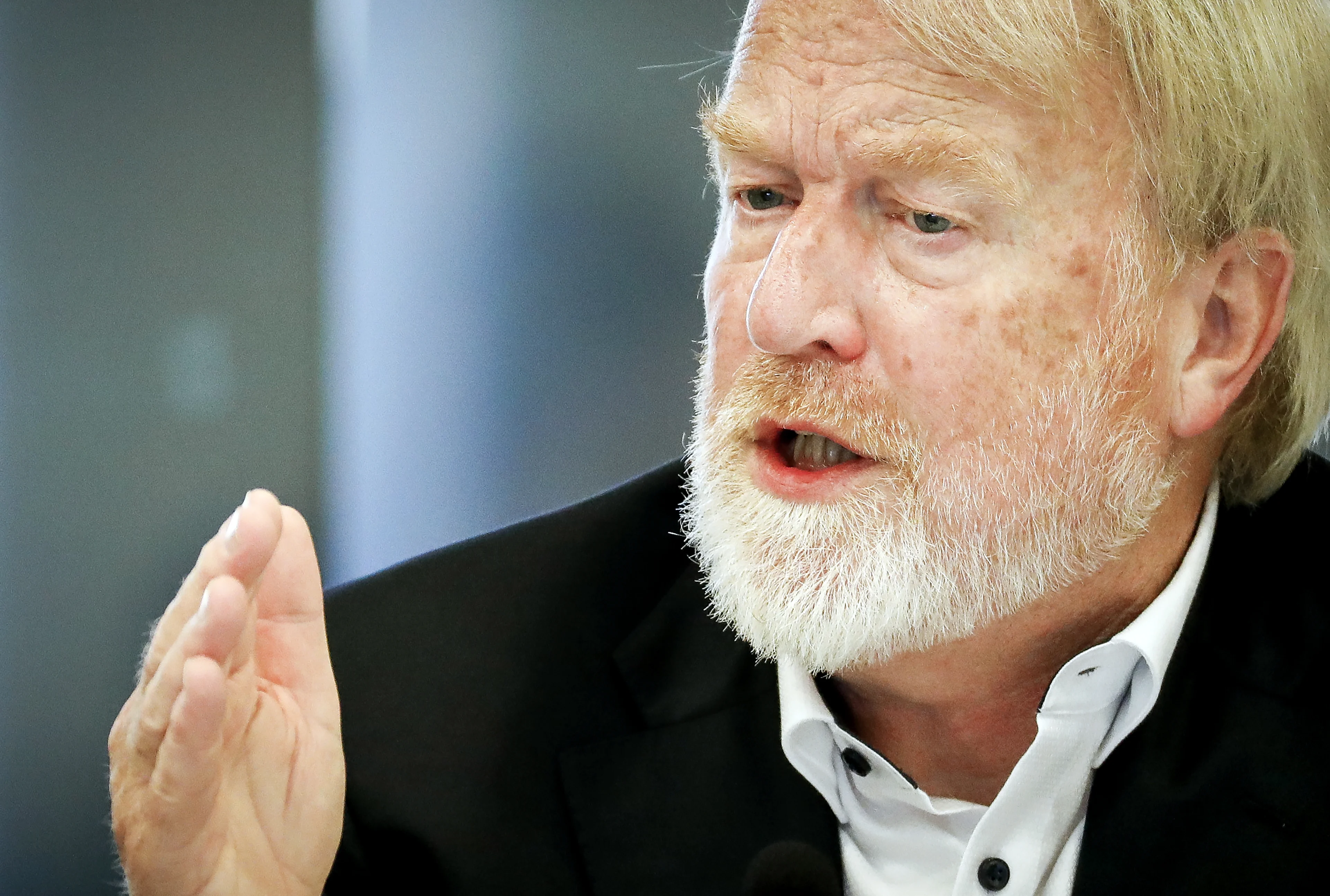 'Dragen van mondkapjes voorkomt nauwelijks nieuwe besmettingen'