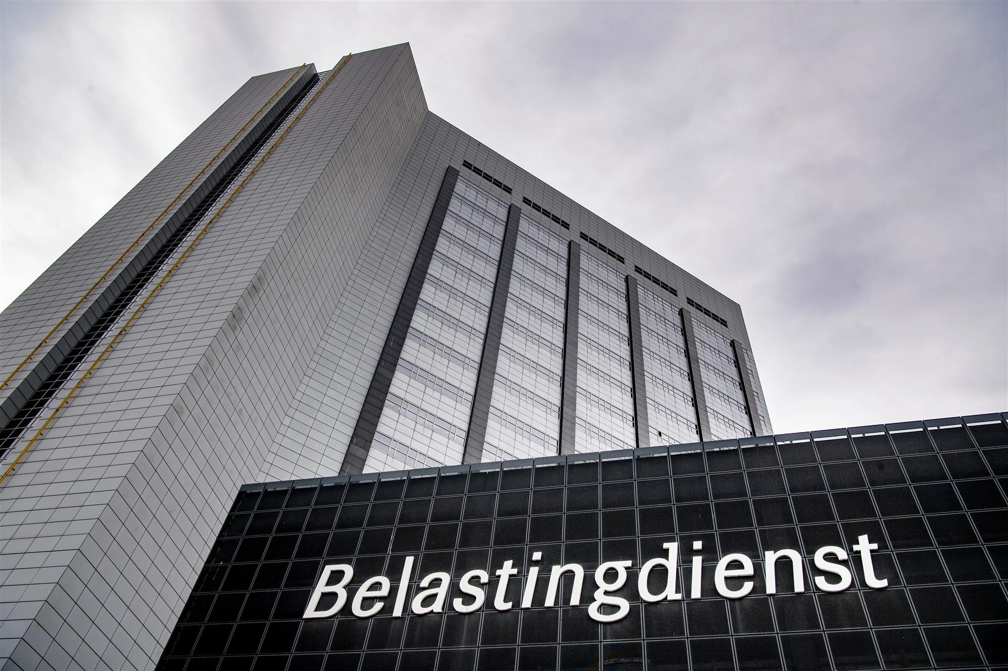 'Fiscus overtrad wet met verwerking (dubbele) nationaliteit'